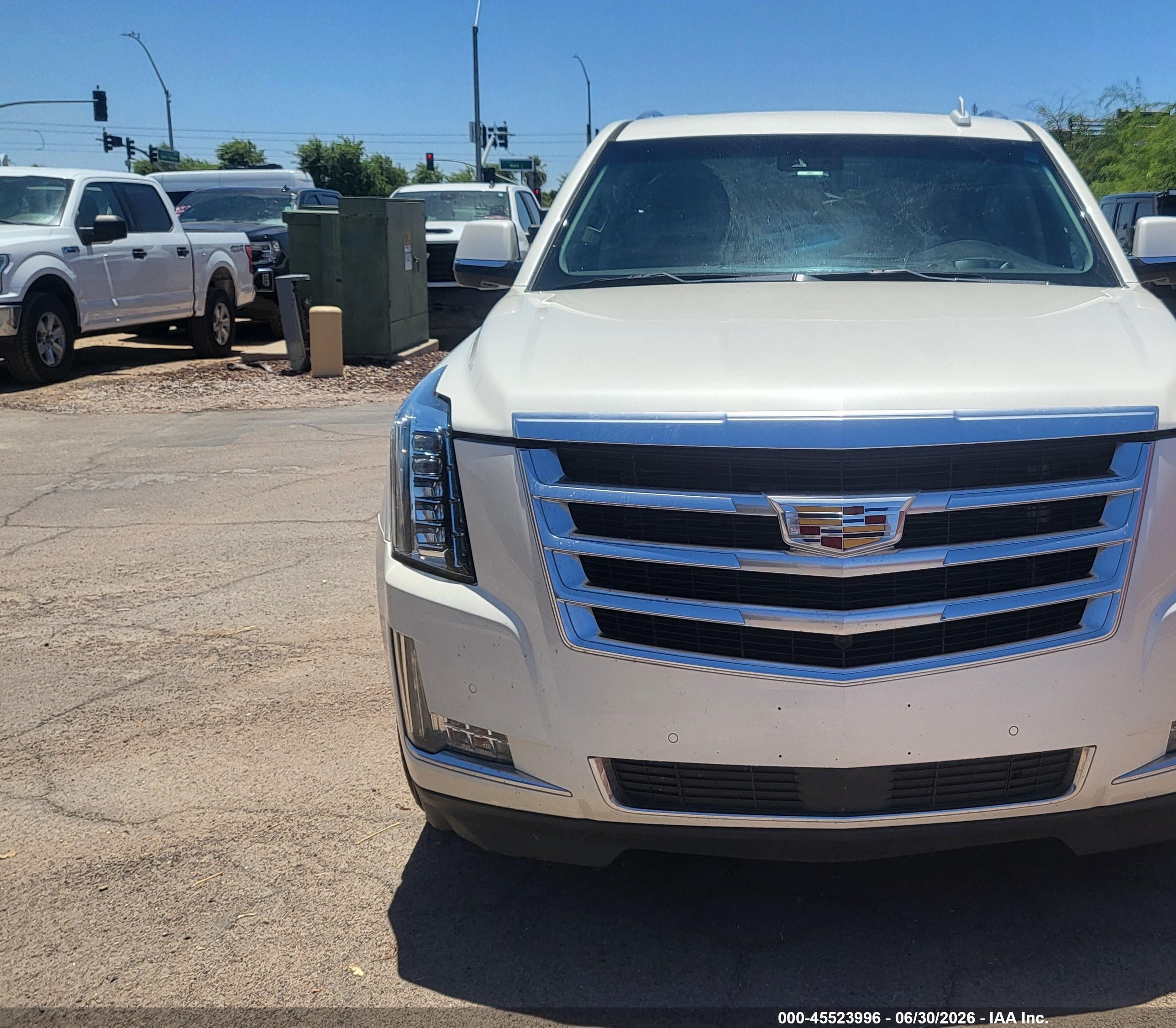 2015 Cadillac Escalade Esv Premium White vin: 1GYS4TKJ1FR719728