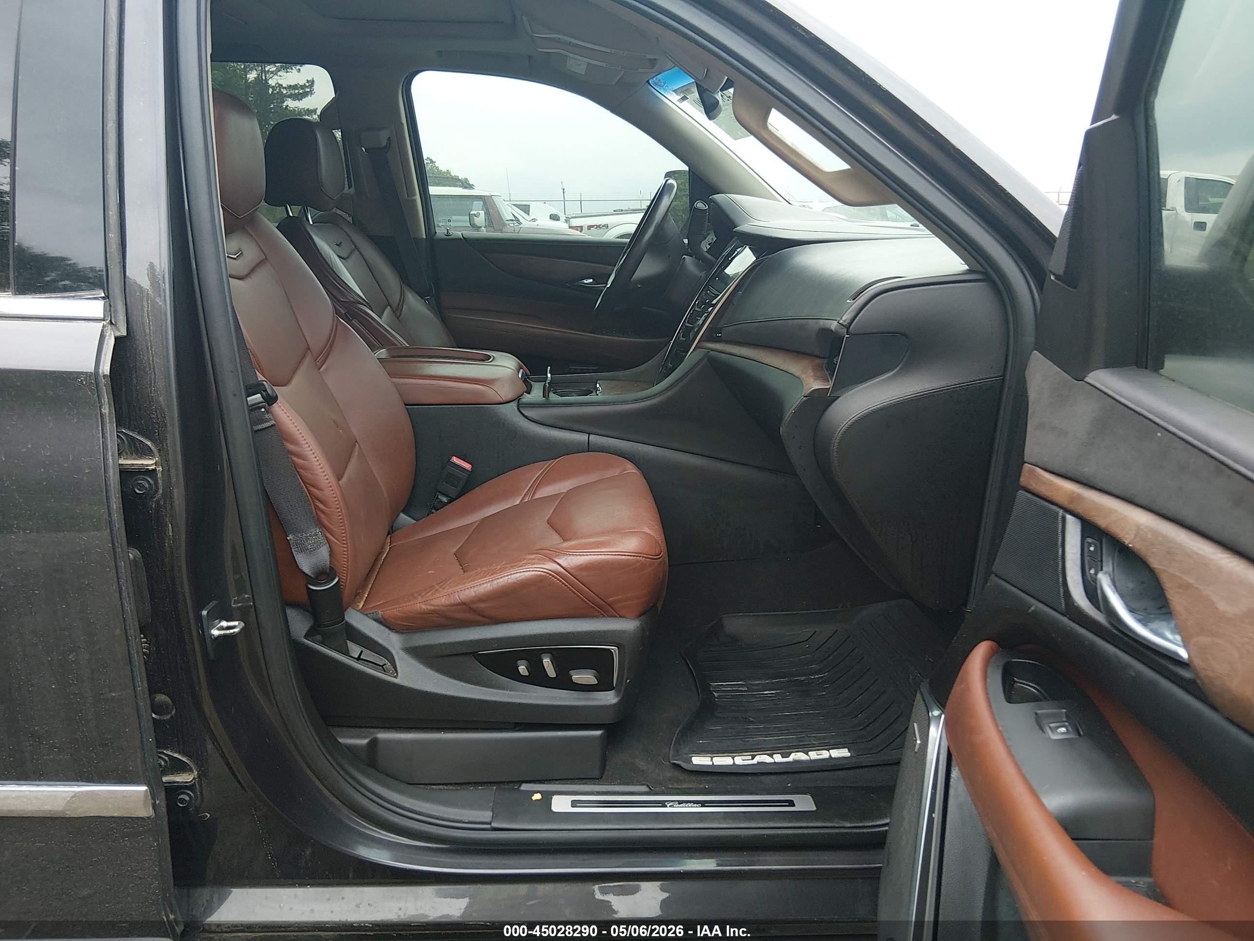 2015 Cadillac Escalade Esv Premium Black vin: 1GYS4TKJ2FR536094