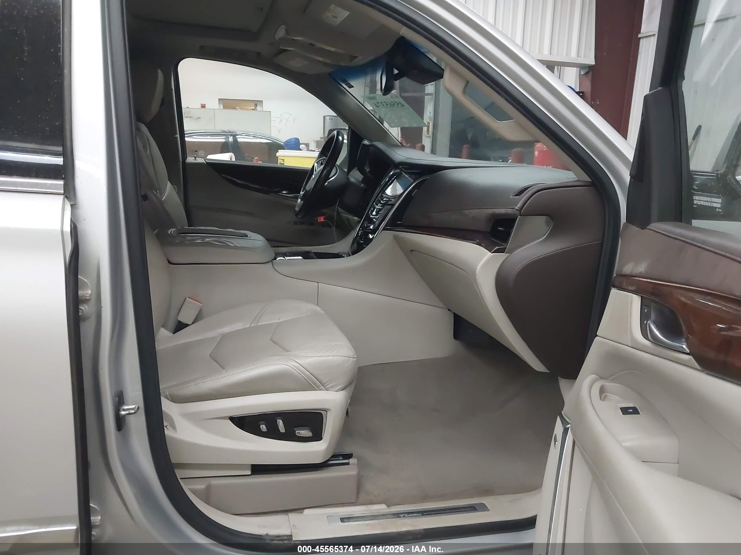 2015 Cadillac Escalade Esv Premium Silver vin: 1GYS4TKJ3FR617492
