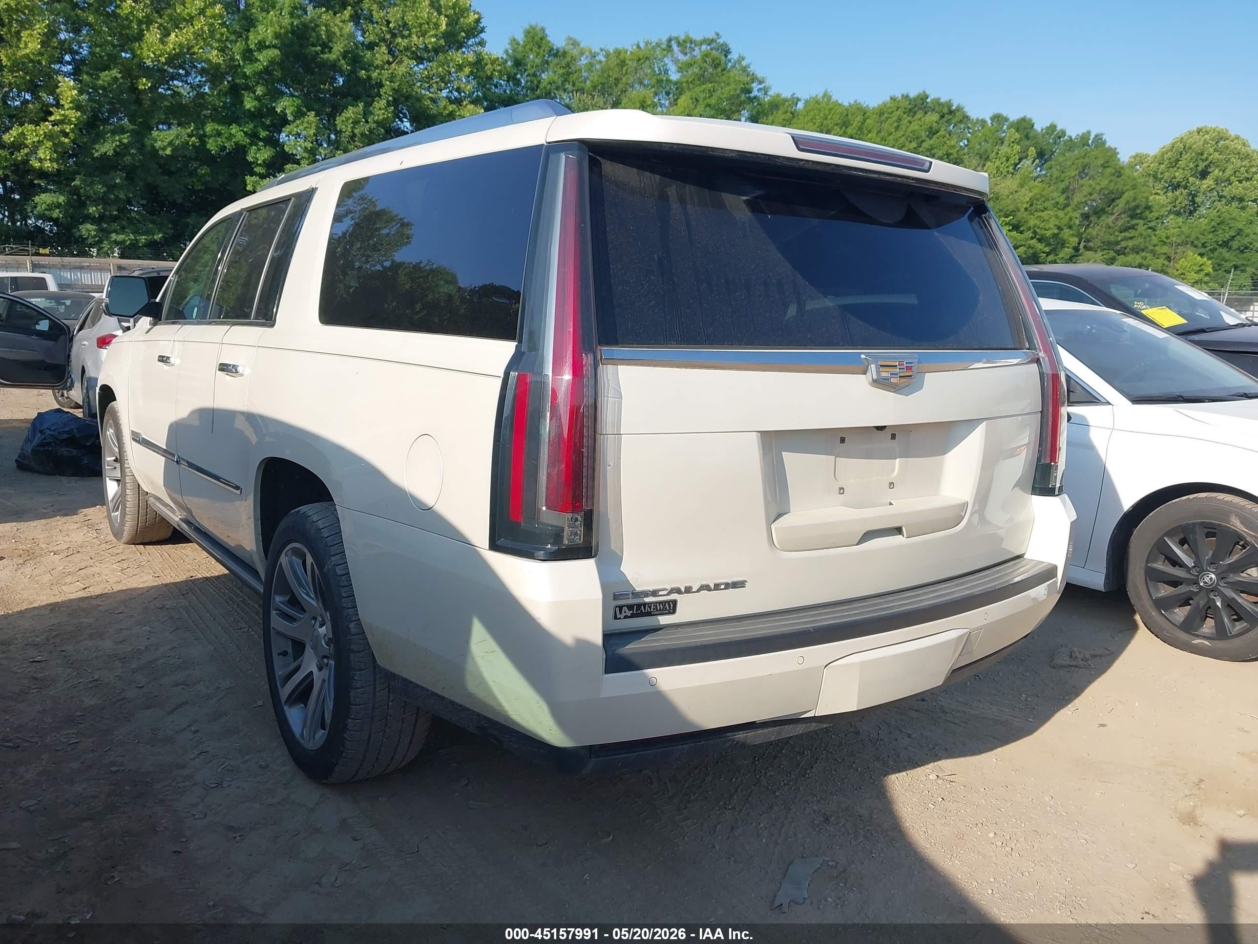 2015 Cadillac Escalade Esv Premium White vin: 1GYS4TKJ6FR732748