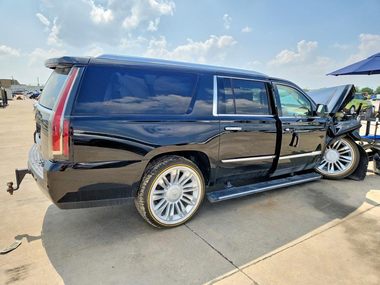 2015 Cadillac Escalade Esv Platinum Black vin: 1GYS4UKJ4FR634131