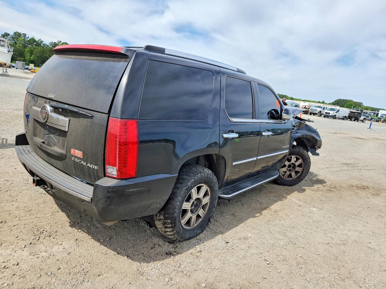 2010 Cadillac Escalade Black vin: 1GYUCAEF4AR179341