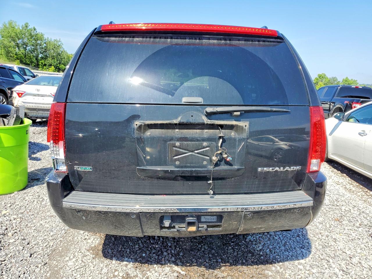 2010 Cadillac Escalade Black vin: 1GYUCAEF8AR171338