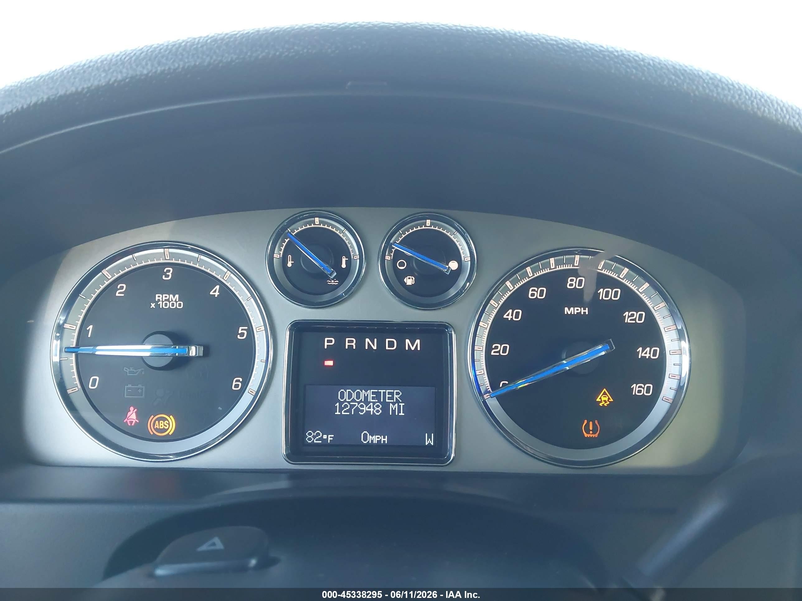 2010 Cadillac Escalade Luxury Black vin: 1GYUCBEF2AR277418