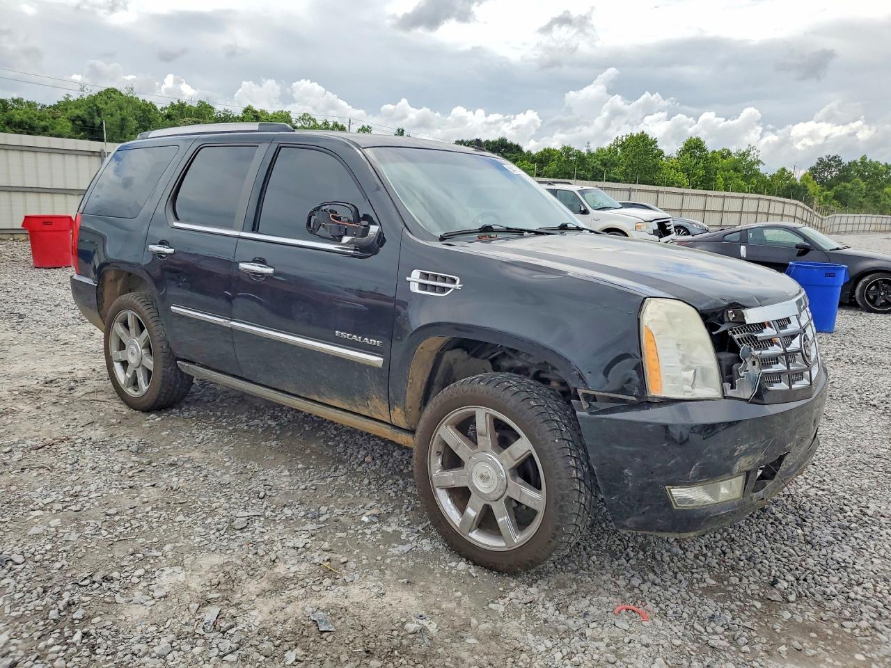 2010 Cadillac Escalade Premium Black vin: 1GYUCCEF1AR195413