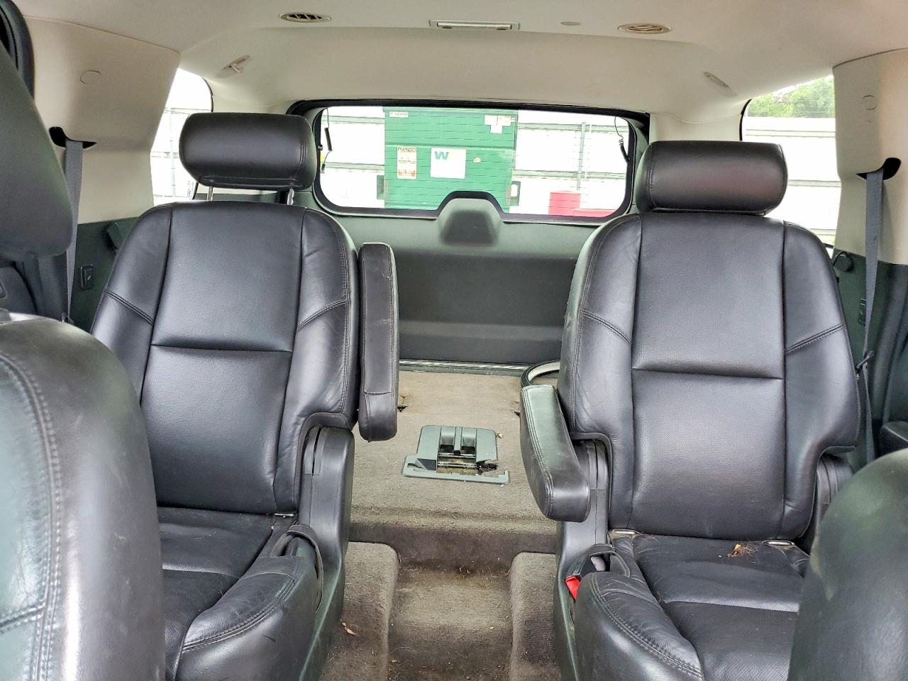 2010 Cadillac Escalade Premium Black vin: 1GYUCCEF1AR195413