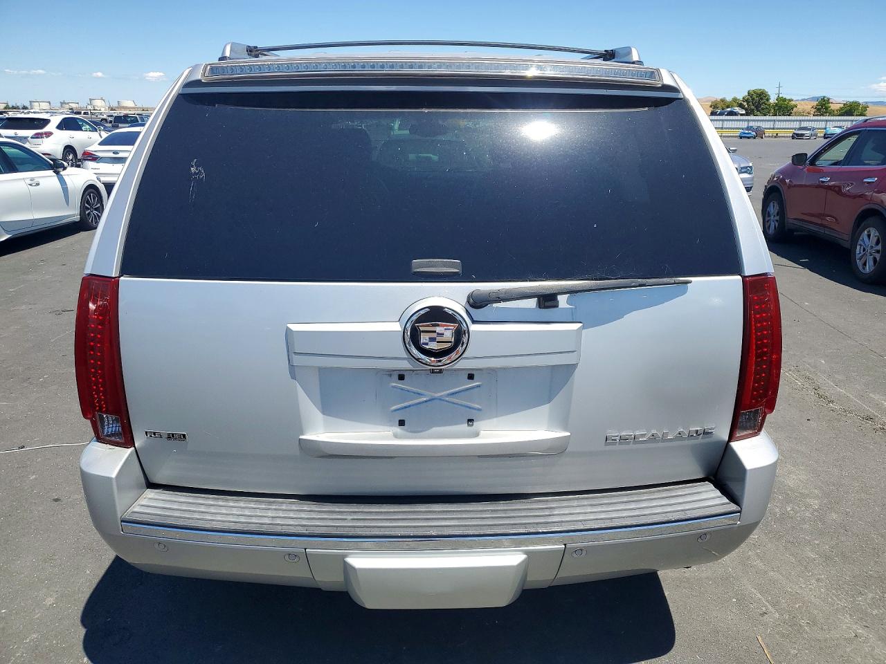 2010 Cadillac Escalade Premium Beige vin: 1GYUCCEF6AR154176