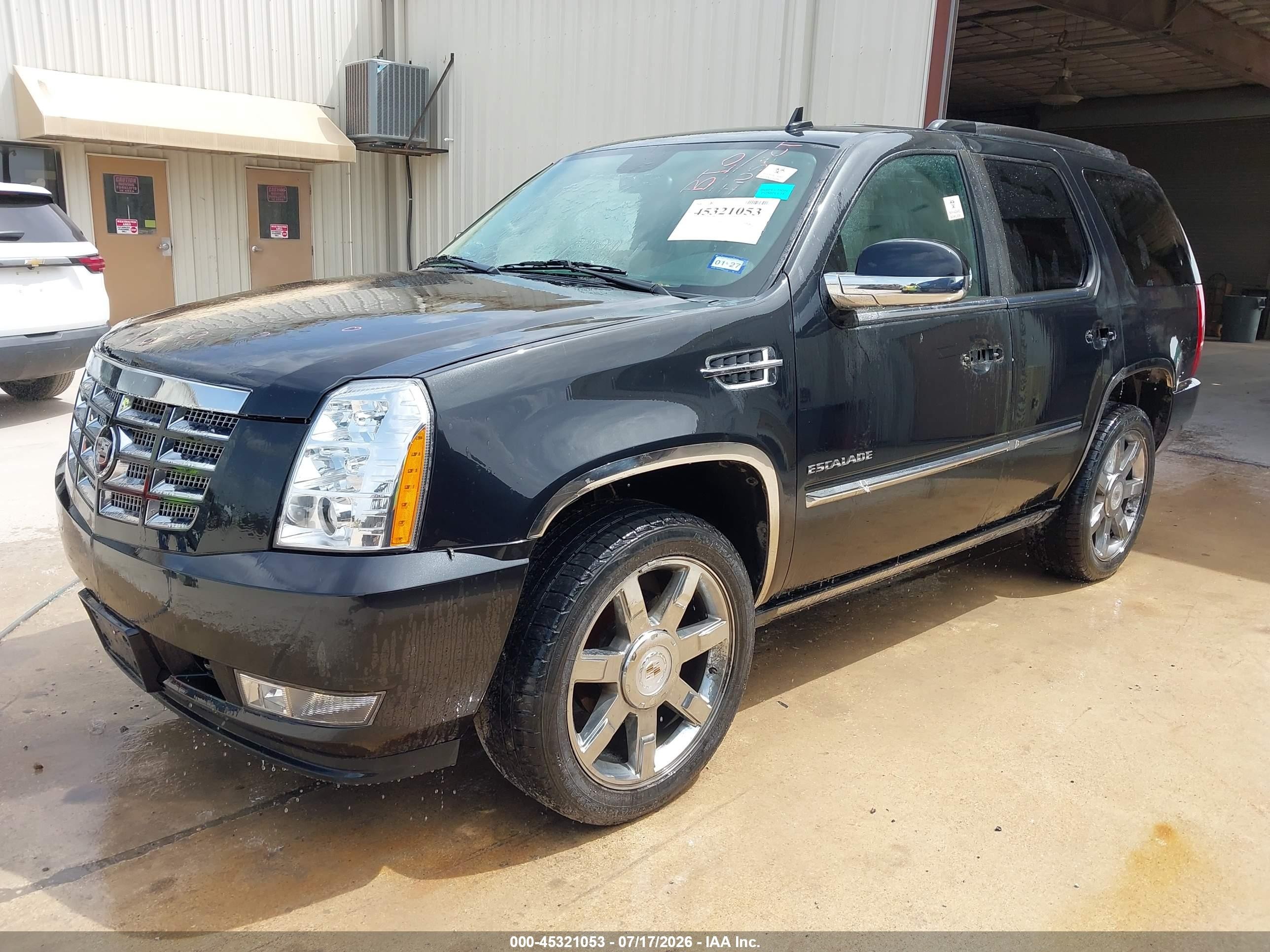 2010 Cadillac Escalade Premium Black vin: 1GYUCCEF8AR192993