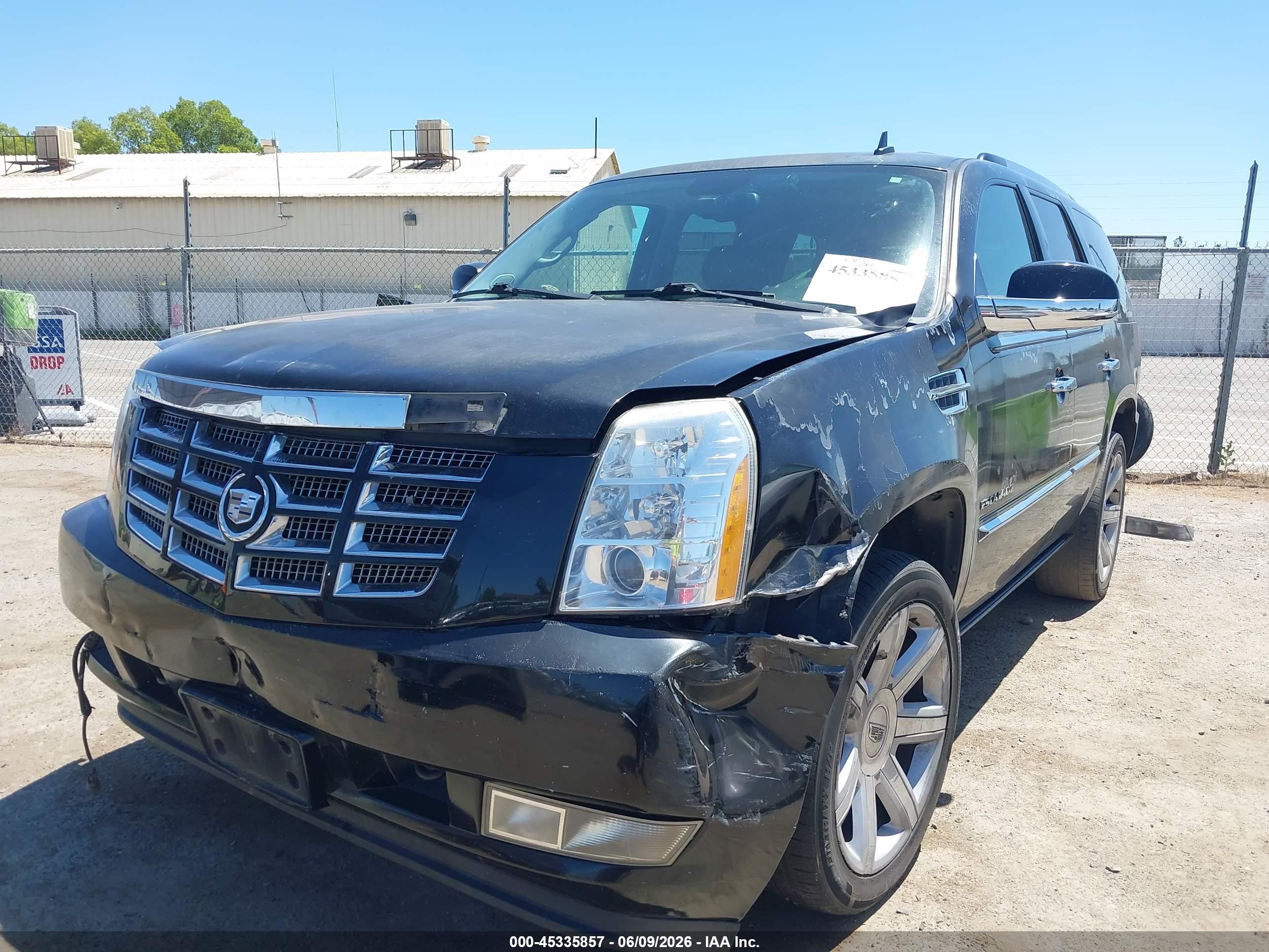 2010 Cadillac Escalade Premium Black vin: 1GYUCCEF8AR253534
