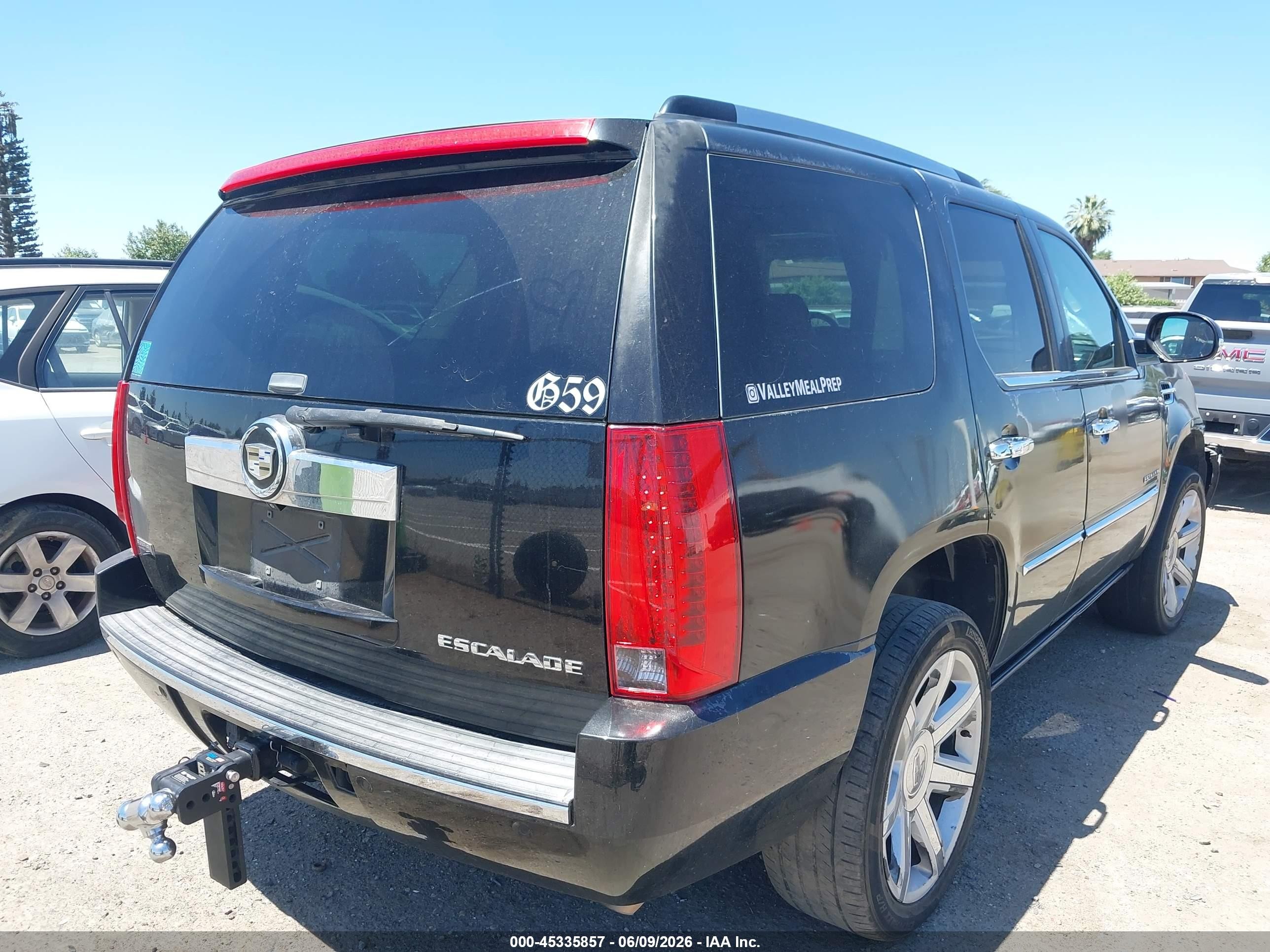 2010 Cadillac Escalade Premium Black vin: 1GYUCCEF8AR253534