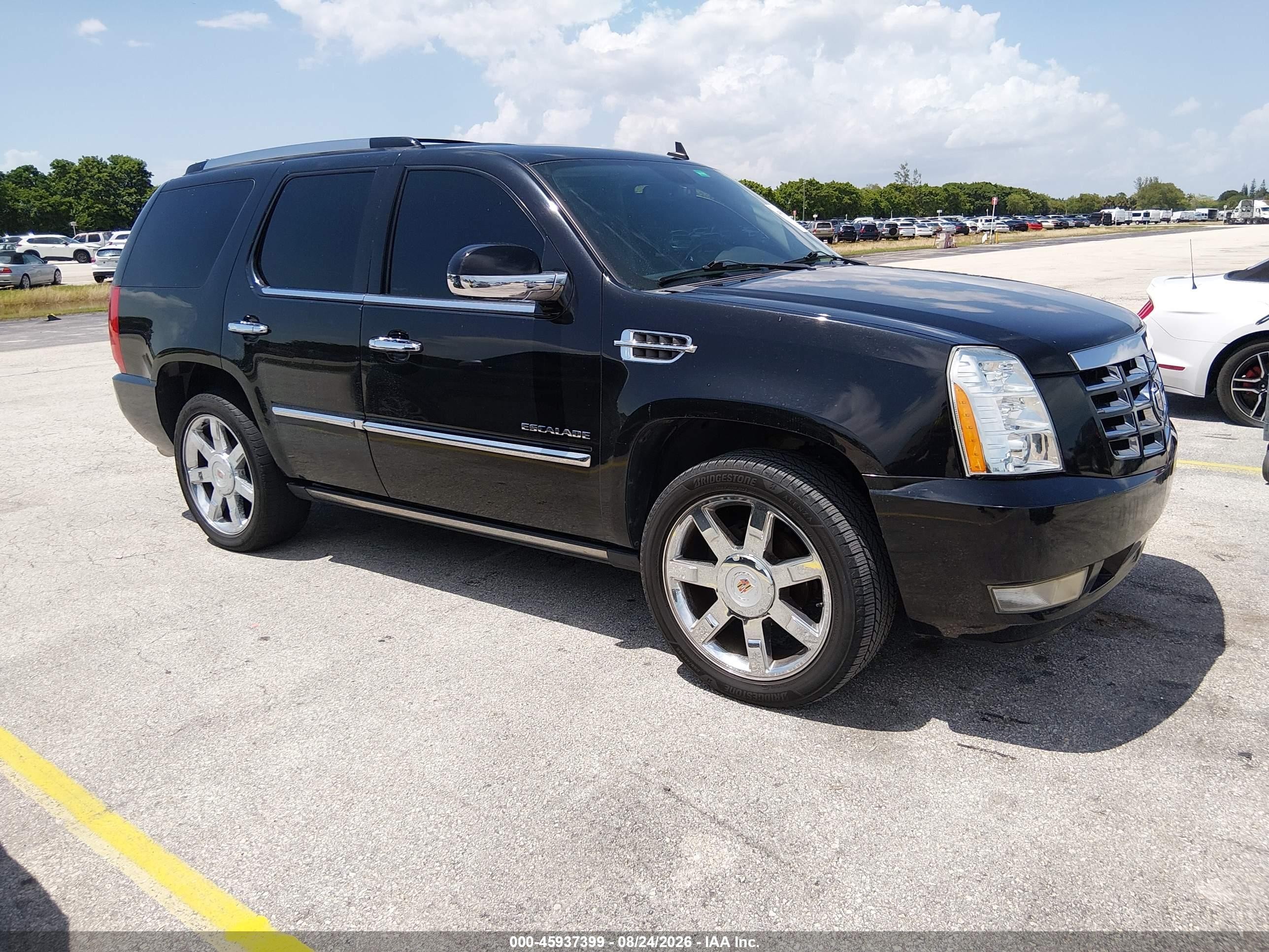 2010 Cadillac Escalade Premium Black vin: 1GYUCCEF9AR285389