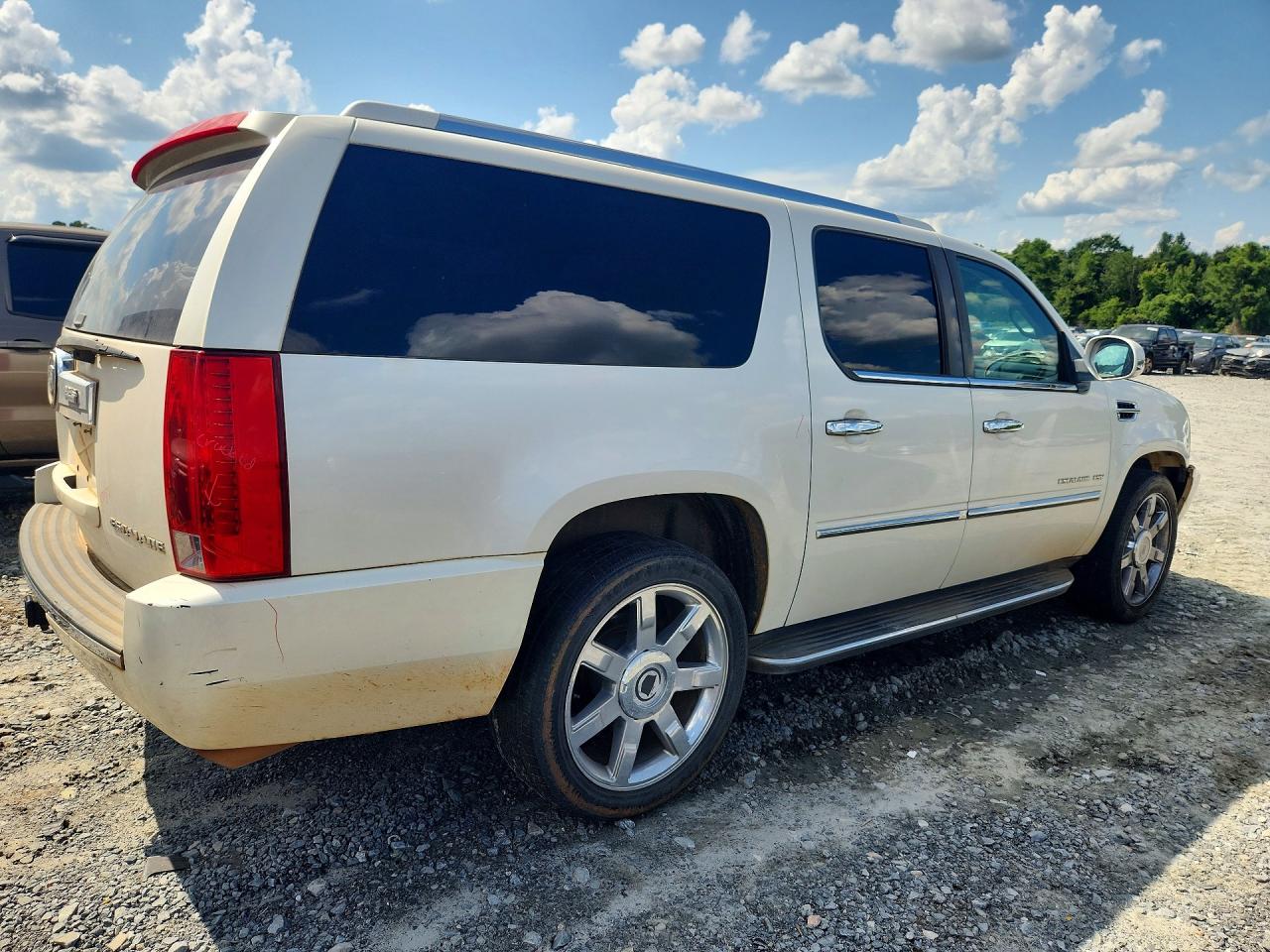 2010 Cadillac Escalade Esv Luxury Кремовый vin: 1GYUCHEF0AR200842