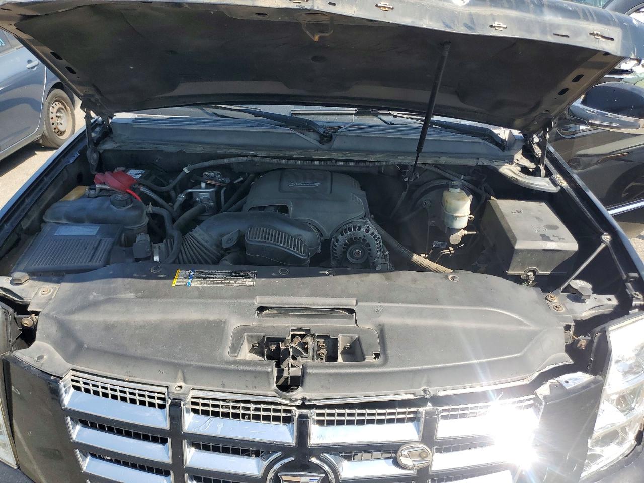 2010 Cadillac Escalade Esv Premium Black vin: 1GYUCJEF0AR115538