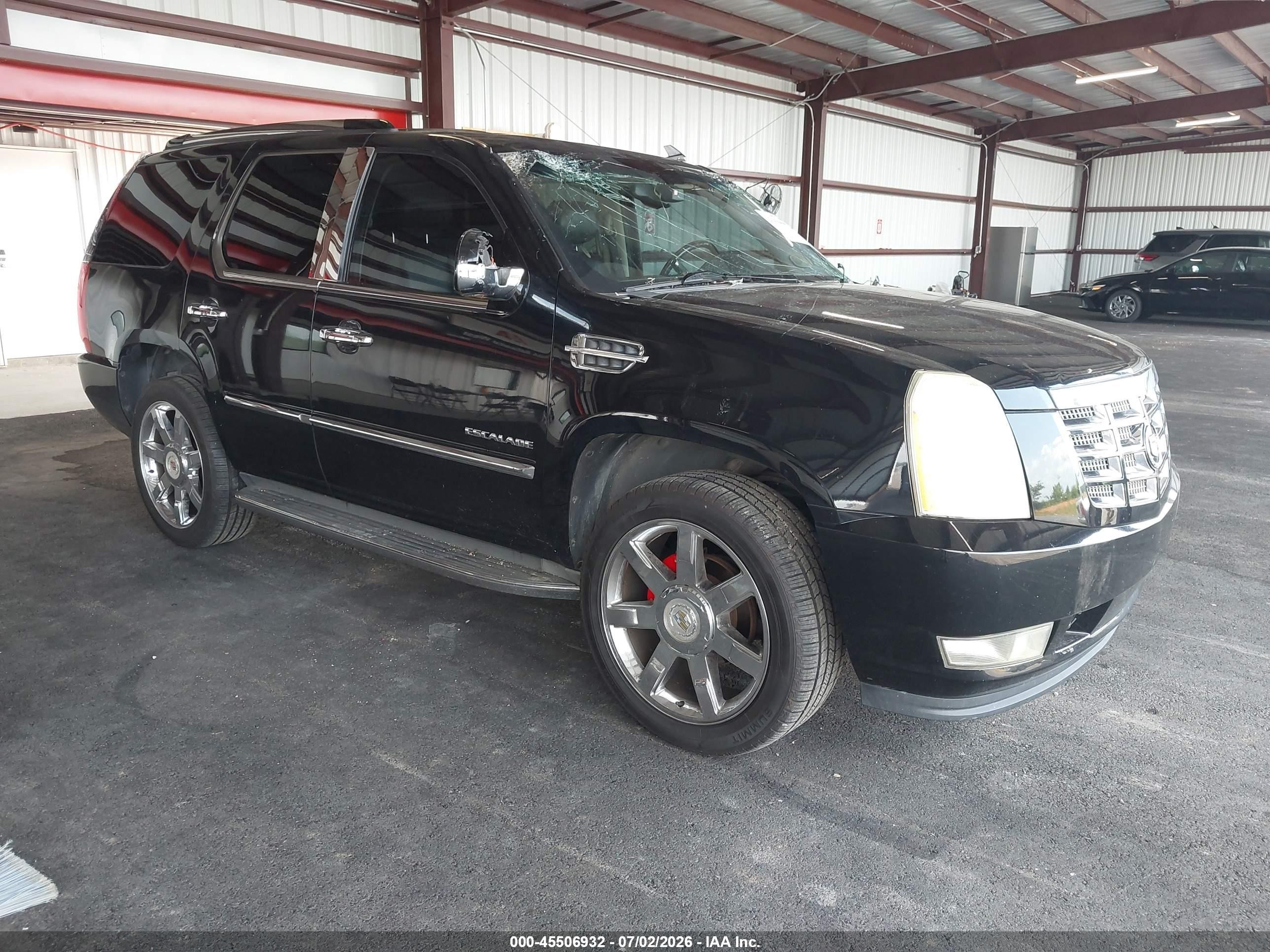 2010 Cadillac Escalade Luxury Black vin: 1GYUKBEF1AR259382