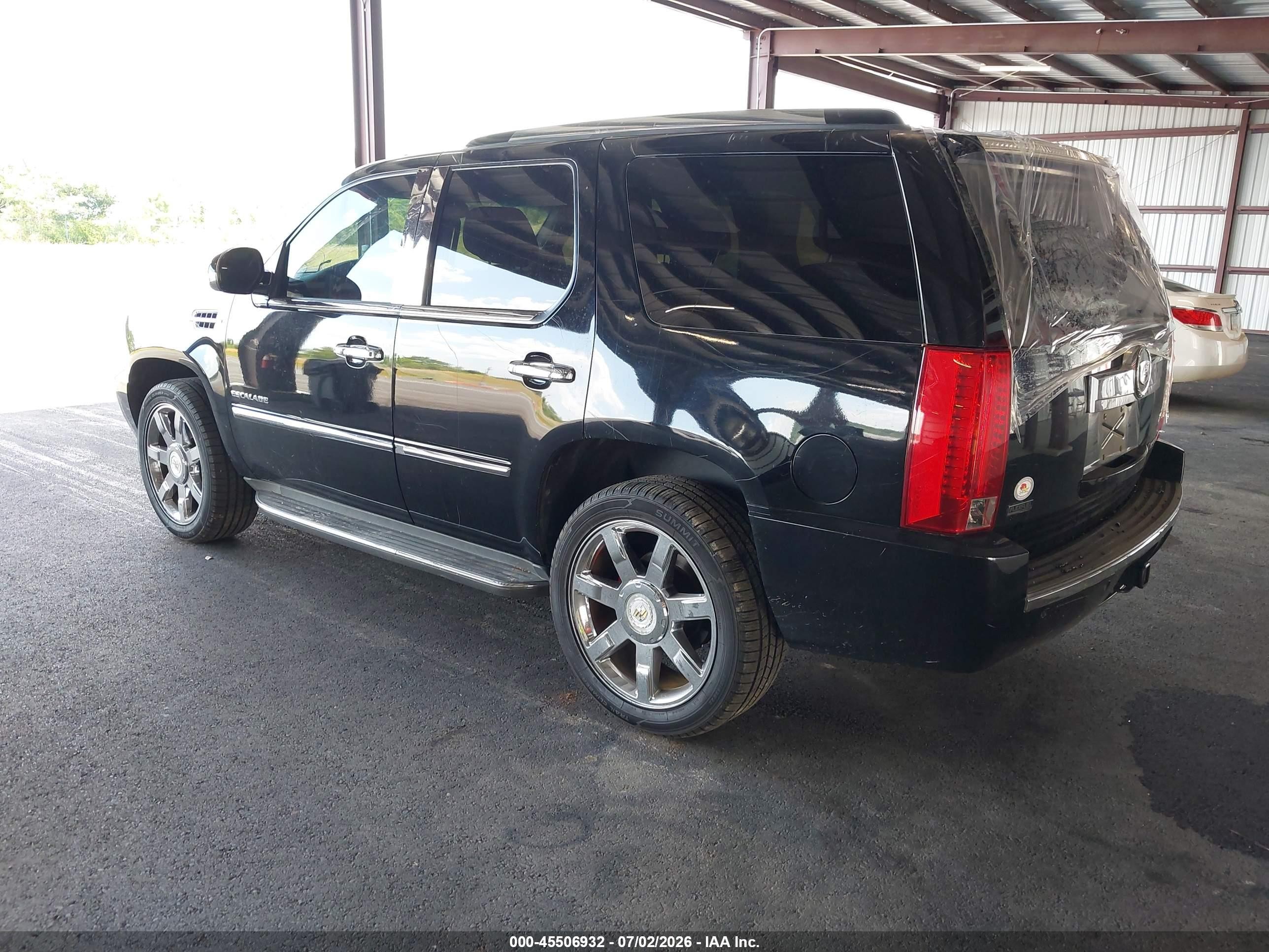 2010 Cadillac Escalade Luxury Black vin: 1GYUKBEF1AR259382