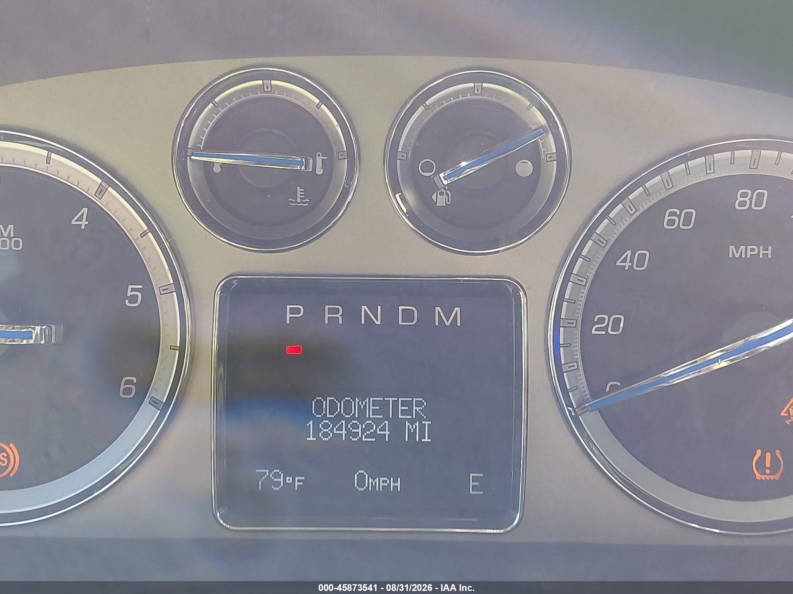 2010 Cadillac Escalade Luxury White vin: 1GYUKBEF3AR271212