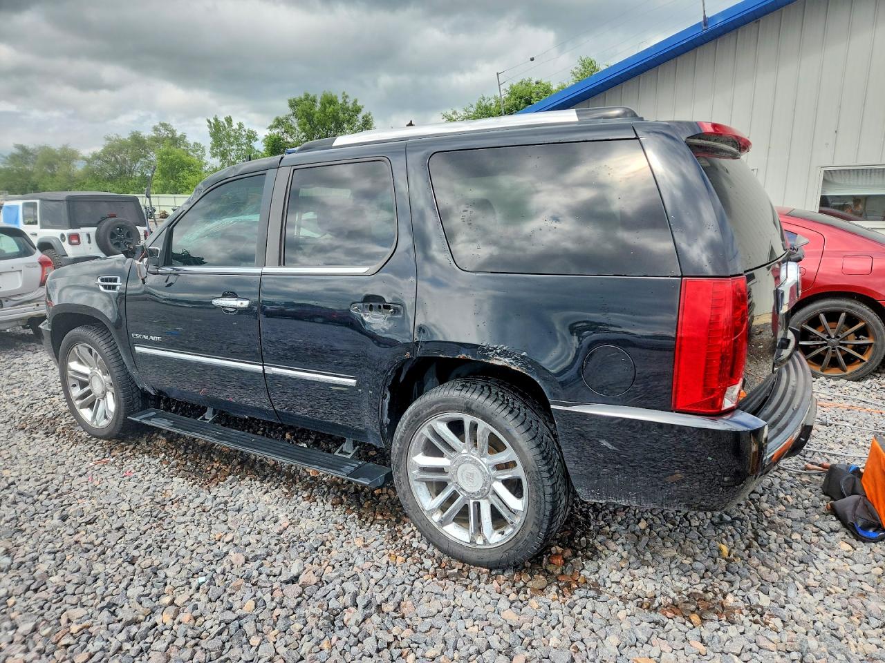 2010 Cadillac Escalade Premium Черный vin: 1GYUKCEF3AR217673