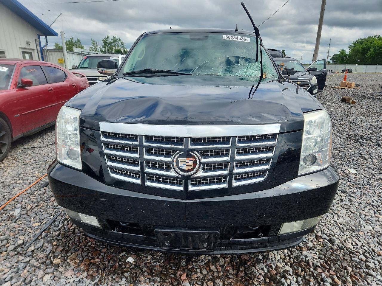 2010 Cadillac Escalade Premium Черный vin: 1GYUKCEF3AR217673
