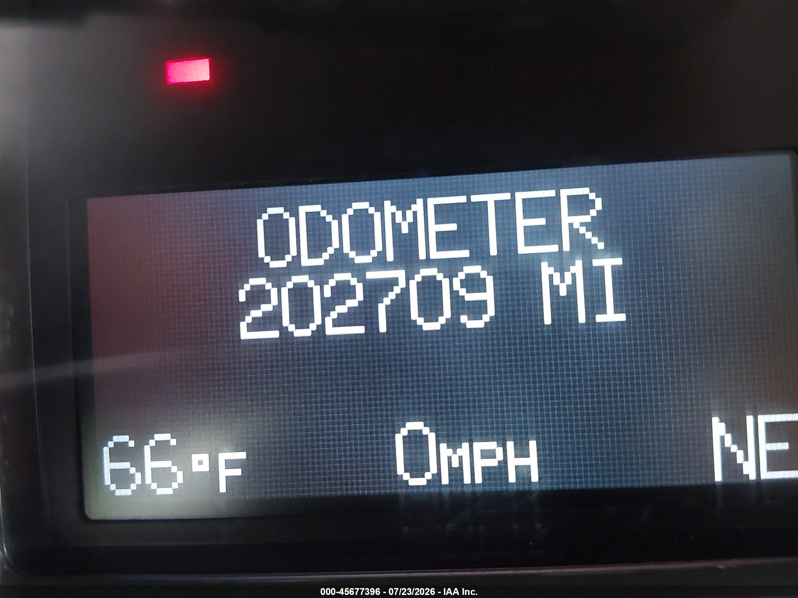 2010 Cadillac Escalade Premium Red vin: 1GYUKCEF7AR172981
