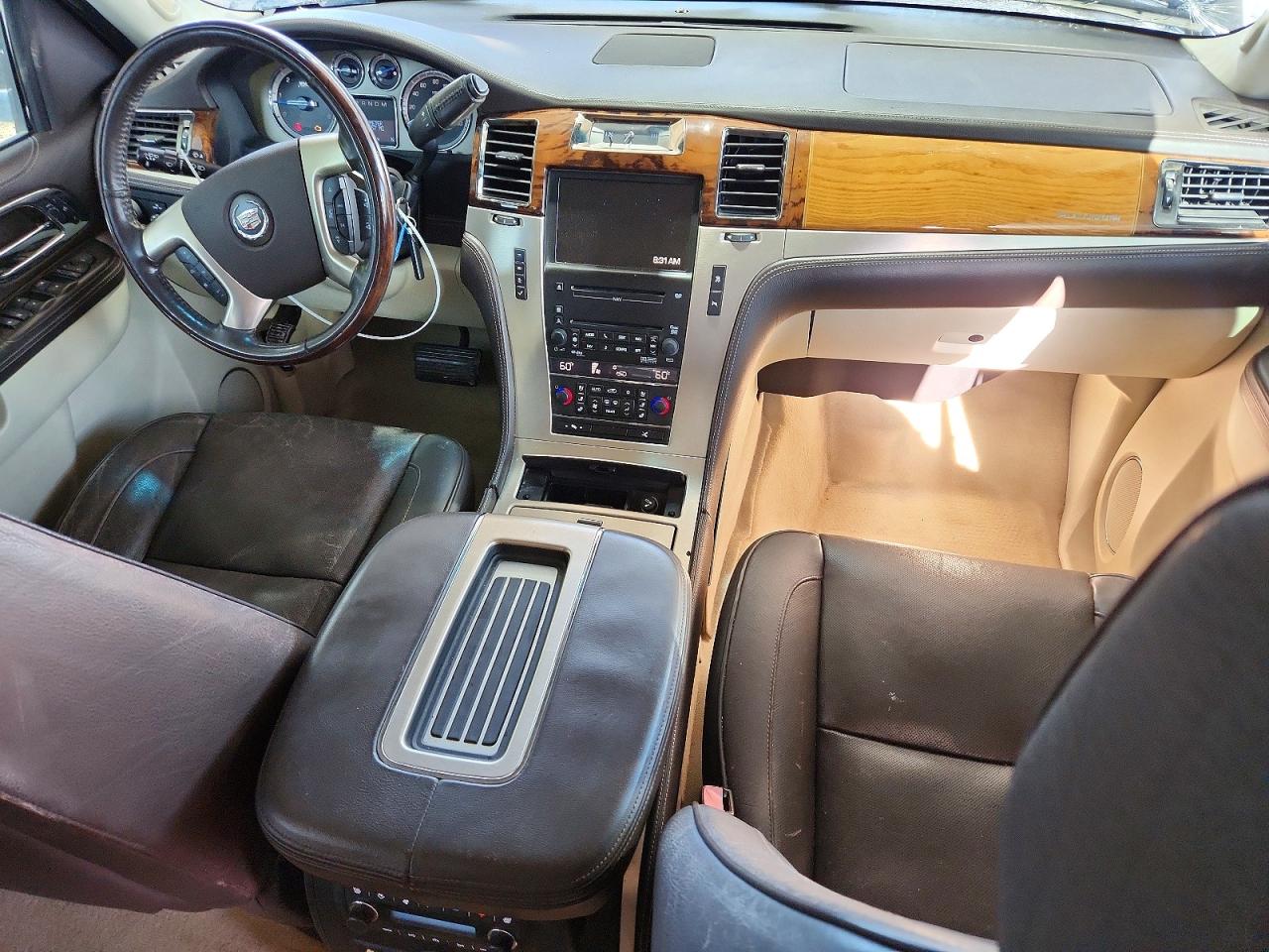 2010 Cadillac Escalade Platinum Black vin: 1GYUKDEF6AR162139