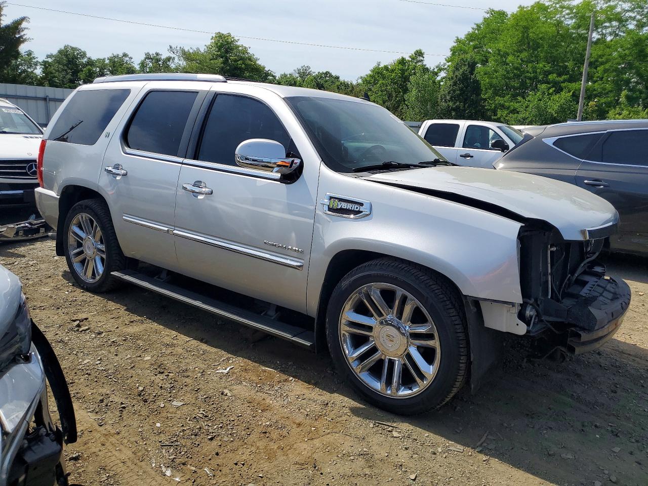 2010 Cadillac Escalade Platinum Hybrid Silver vin: 1GYUKFEJ3AR199004