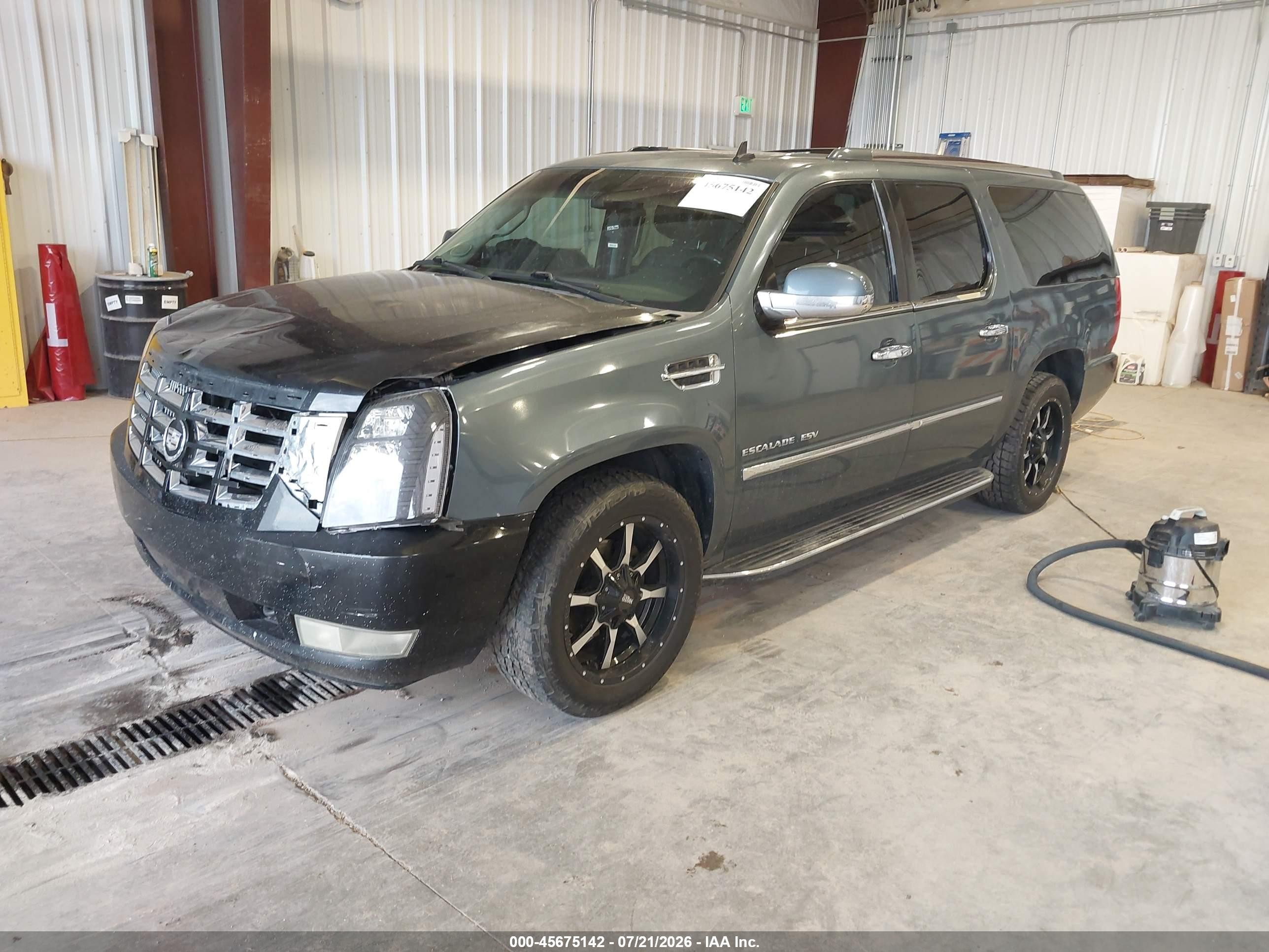 2010 Cadillac Escalade Esv Luxury Gray vin: 1GYUKHEFXAR243796
