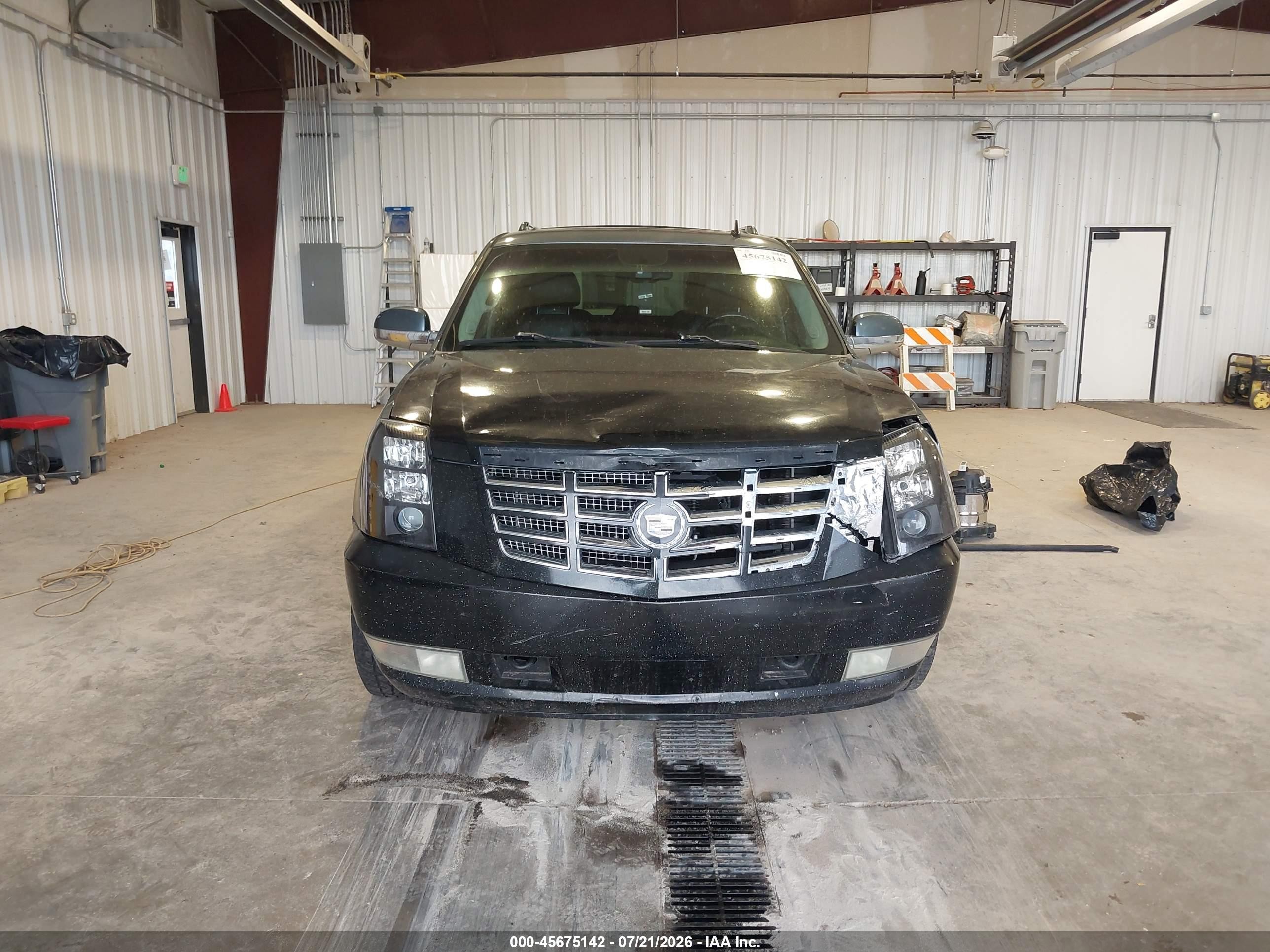 2010 Cadillac Escalade Esv Luxury Gray vin: 1GYUKHEFXAR243796