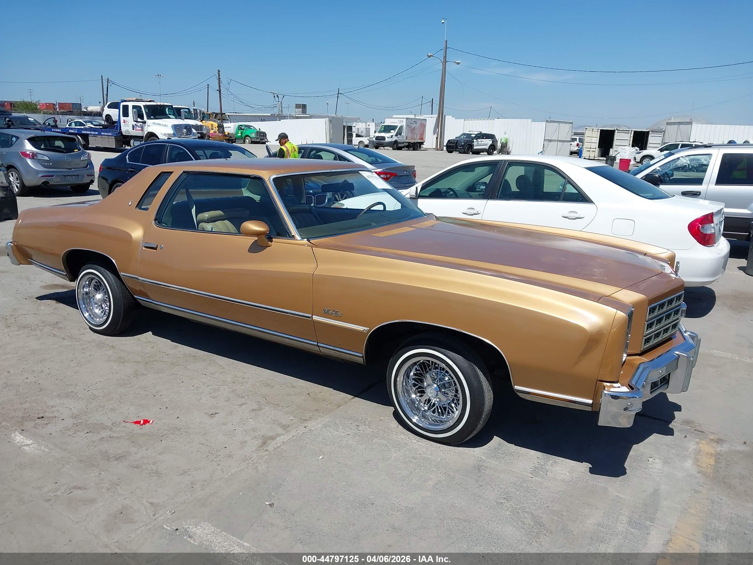 1977 Chevrolet Monte Carlo   Gold vin: 1H57L7Z430036    