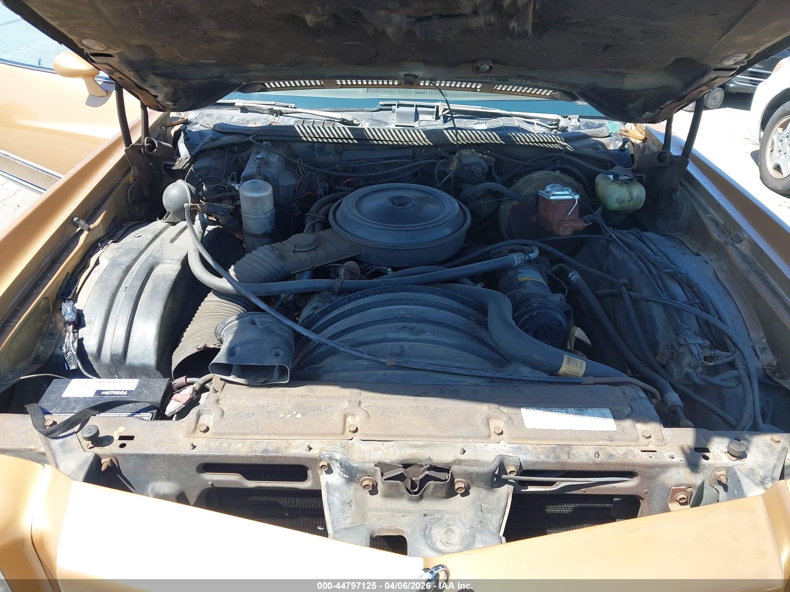 1977 Chevrolet Monte Carlo   Золотой vin: 1H57L7Z430036    