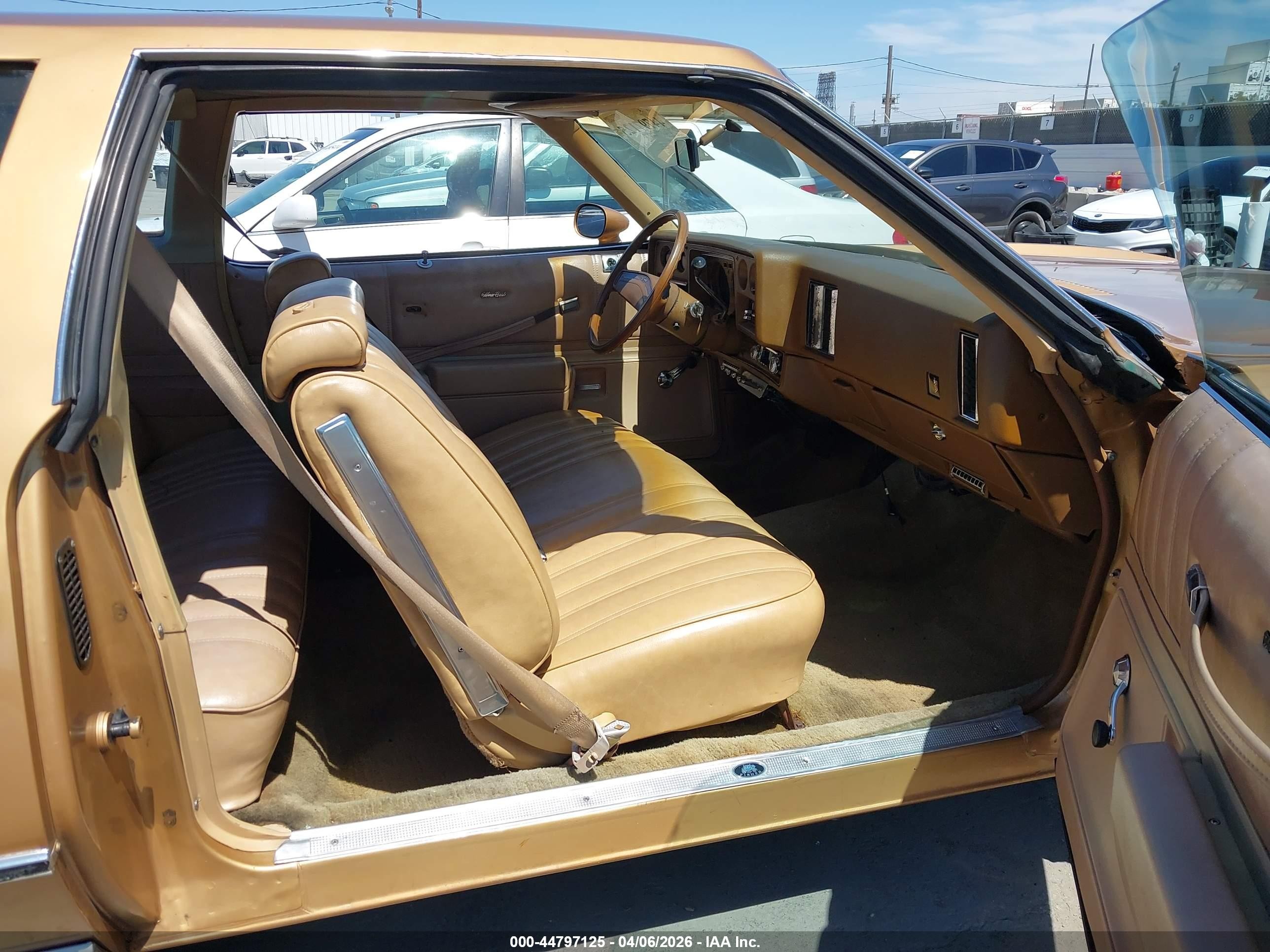 1977 Chevrolet Monte Carlo   Золотой vin: 1H57L7Z430036    