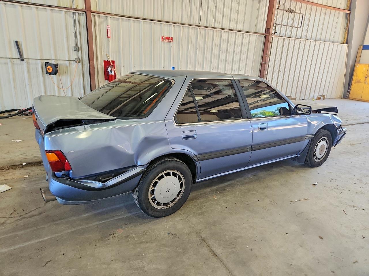 1989 Honda Accord Lxi Silver vin: 1HGCA5546KA069955
