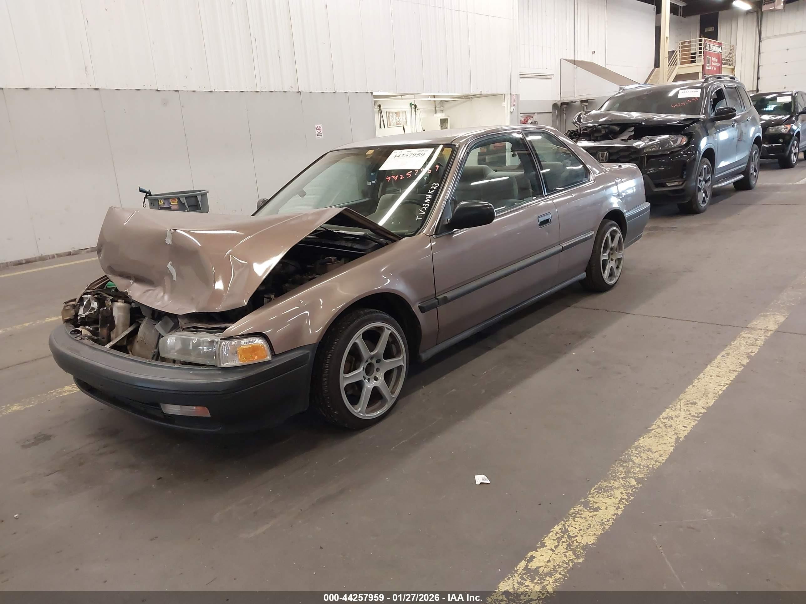 1991 Honda Accord Dx/lx Бежевый vin: 1HGCB7143MA028491