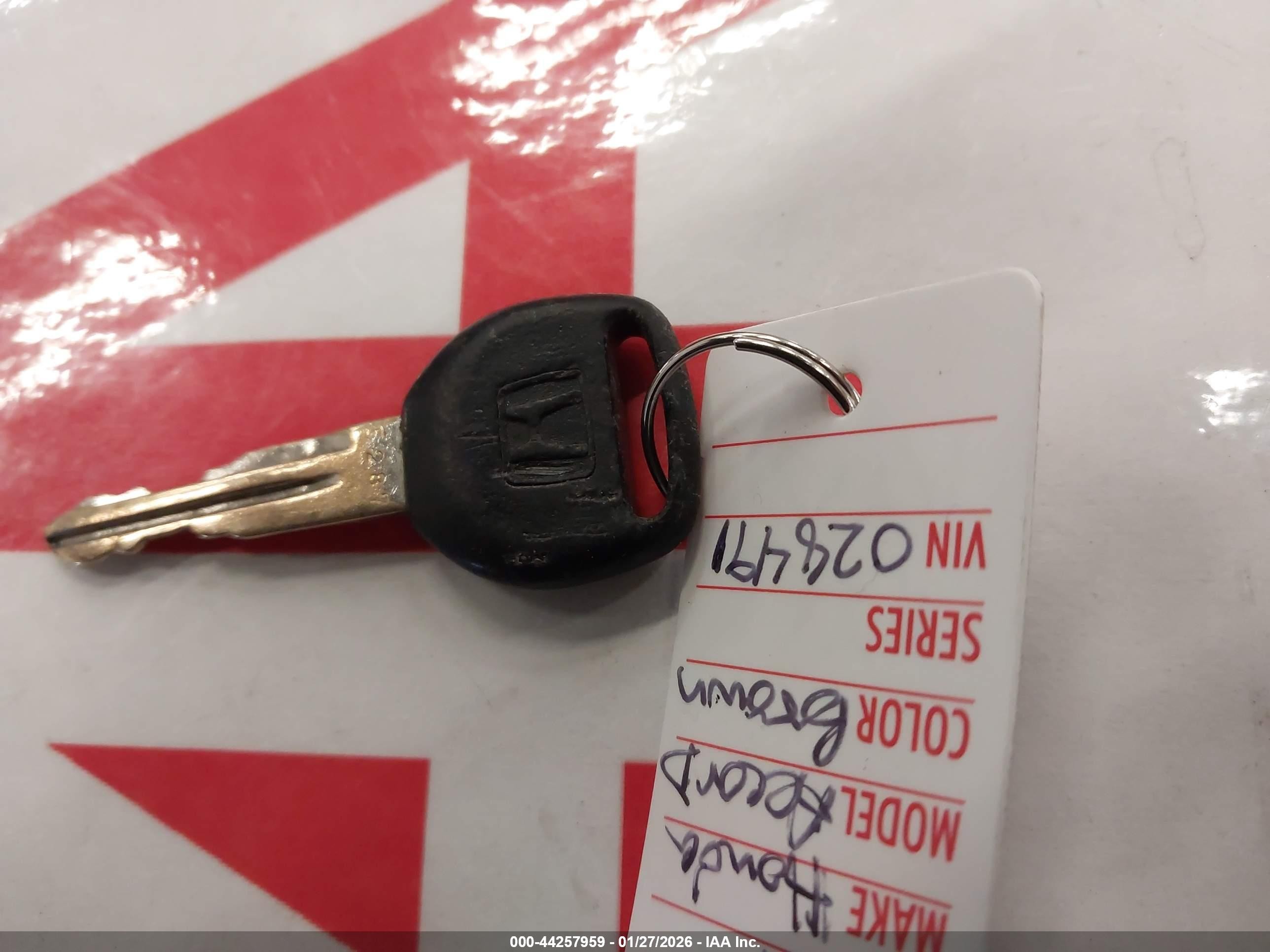 1991 Honda Accord Dx/lx Бежевый vin: 1HGCB7143MA028491