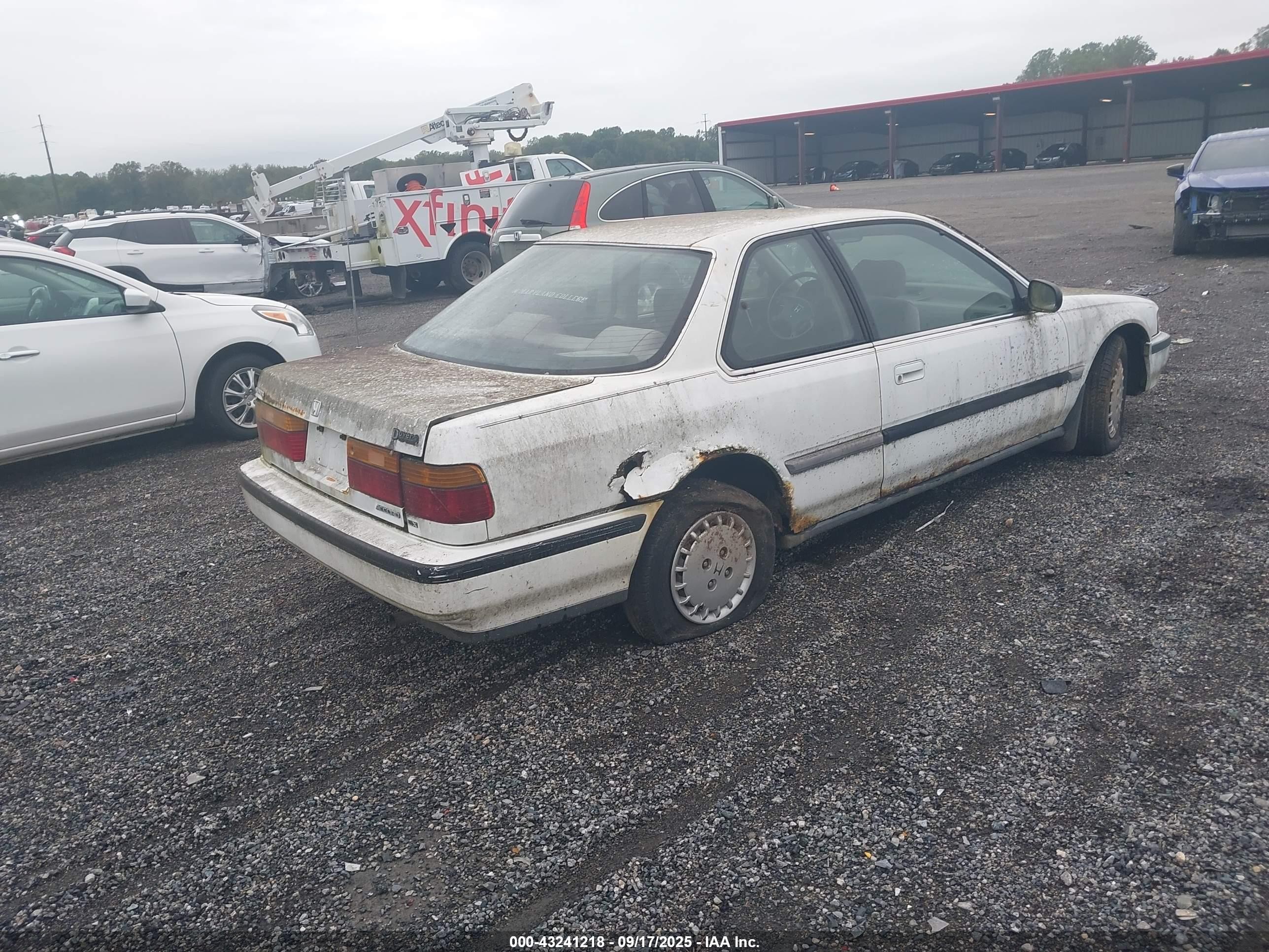 1990 Honda Accord Lx White vin: 1HGCB7150LA014653