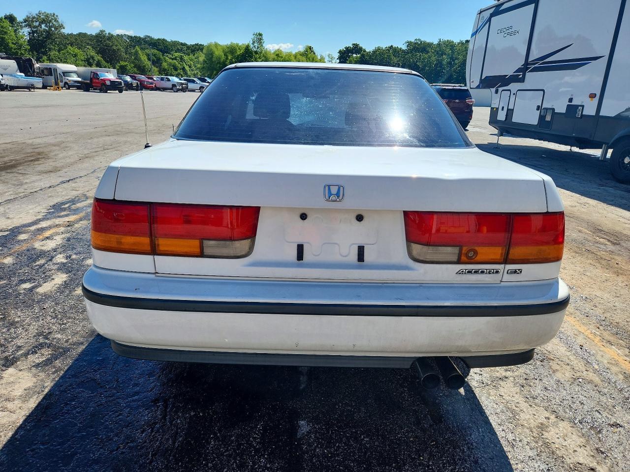 1993 Honda Accord Ex White vin: 1HGCB7178PA022071