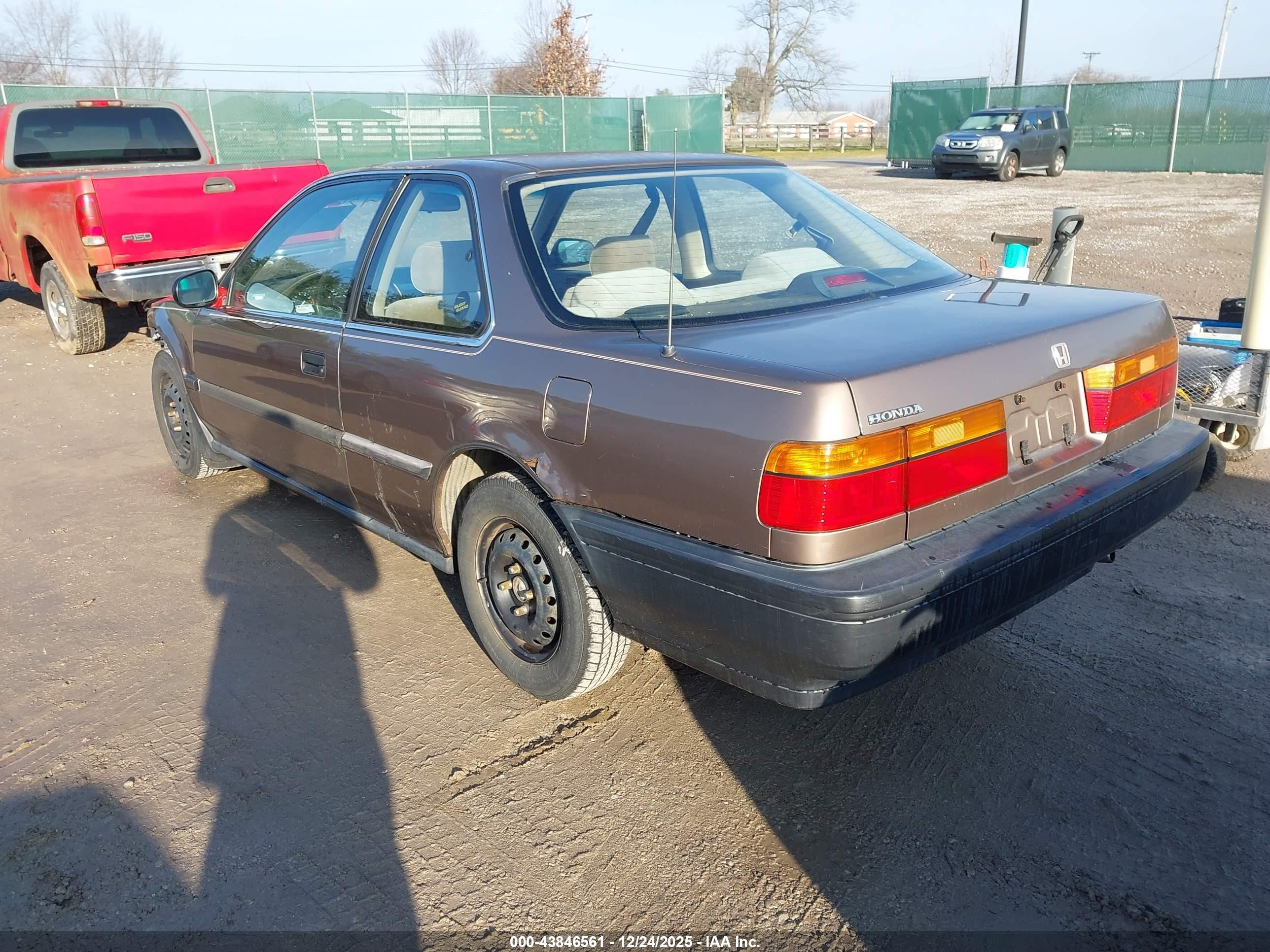 1991 Honda Accord Dx/lx Brown vin: 1HGCB7249MA052910