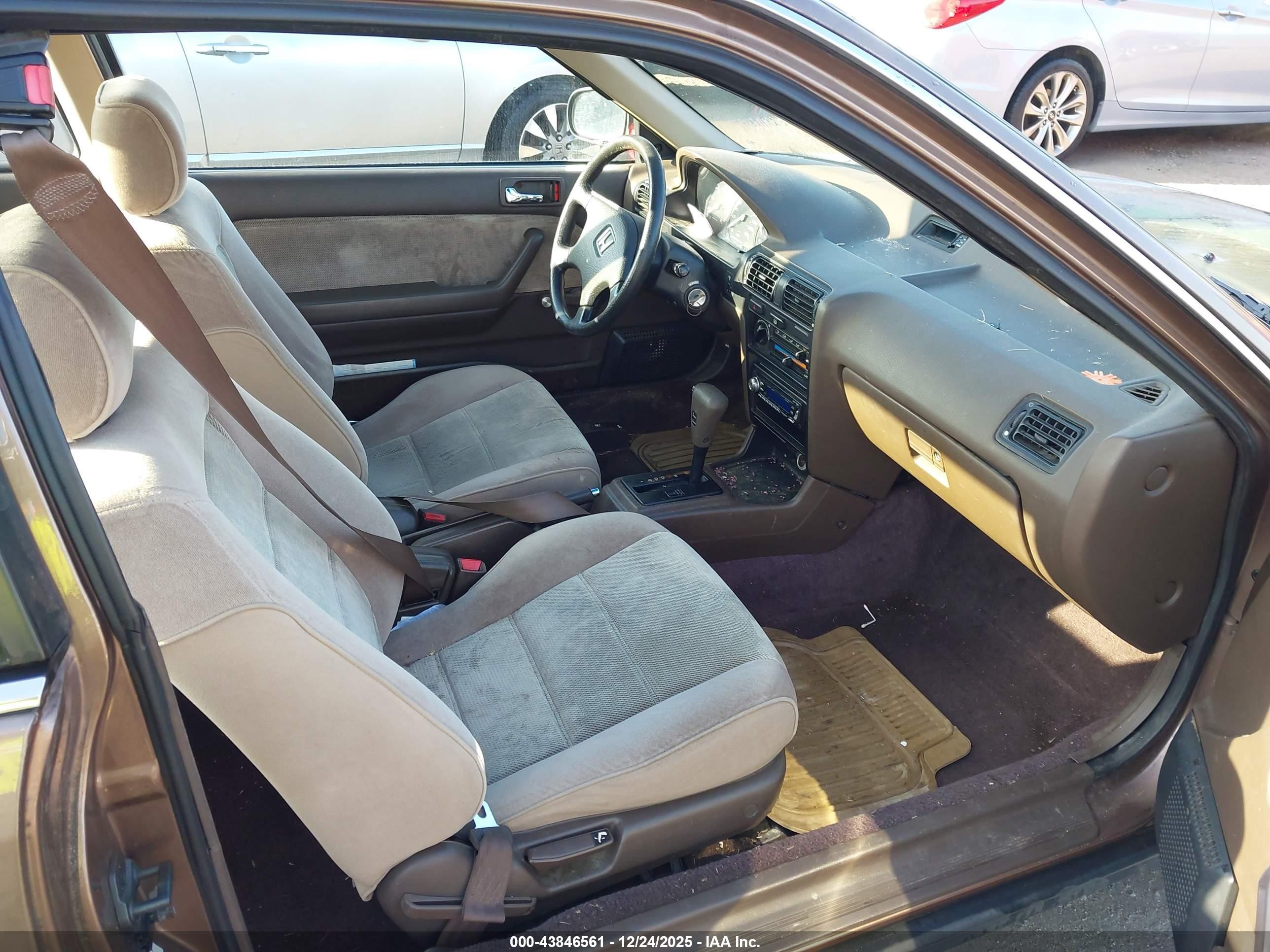 1991 Honda Accord Dx/lx Brown vin: 1HGCB7249MA052910