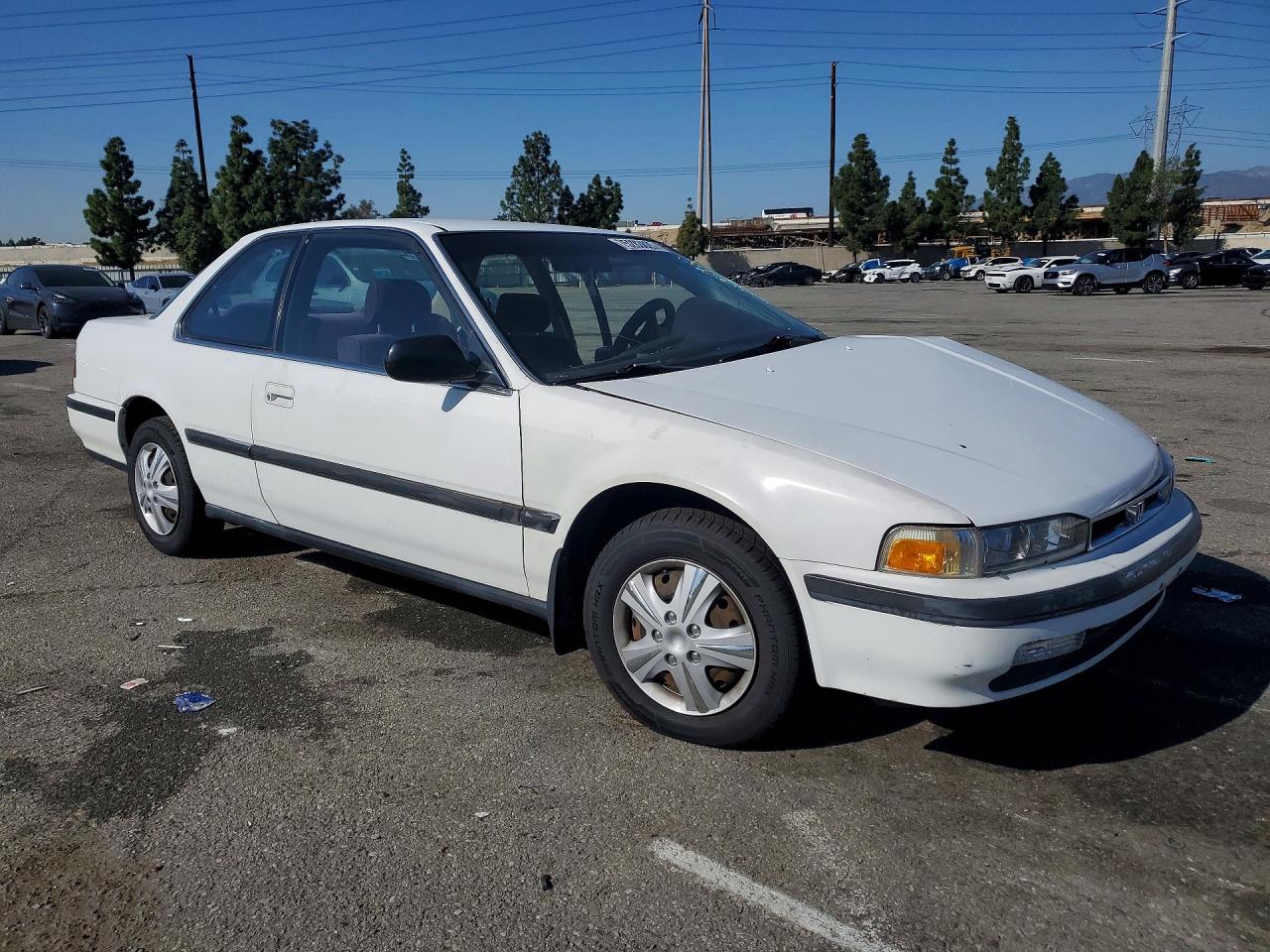 1990 Honda Accord Lx White vin: 1HGCB7253LA017965