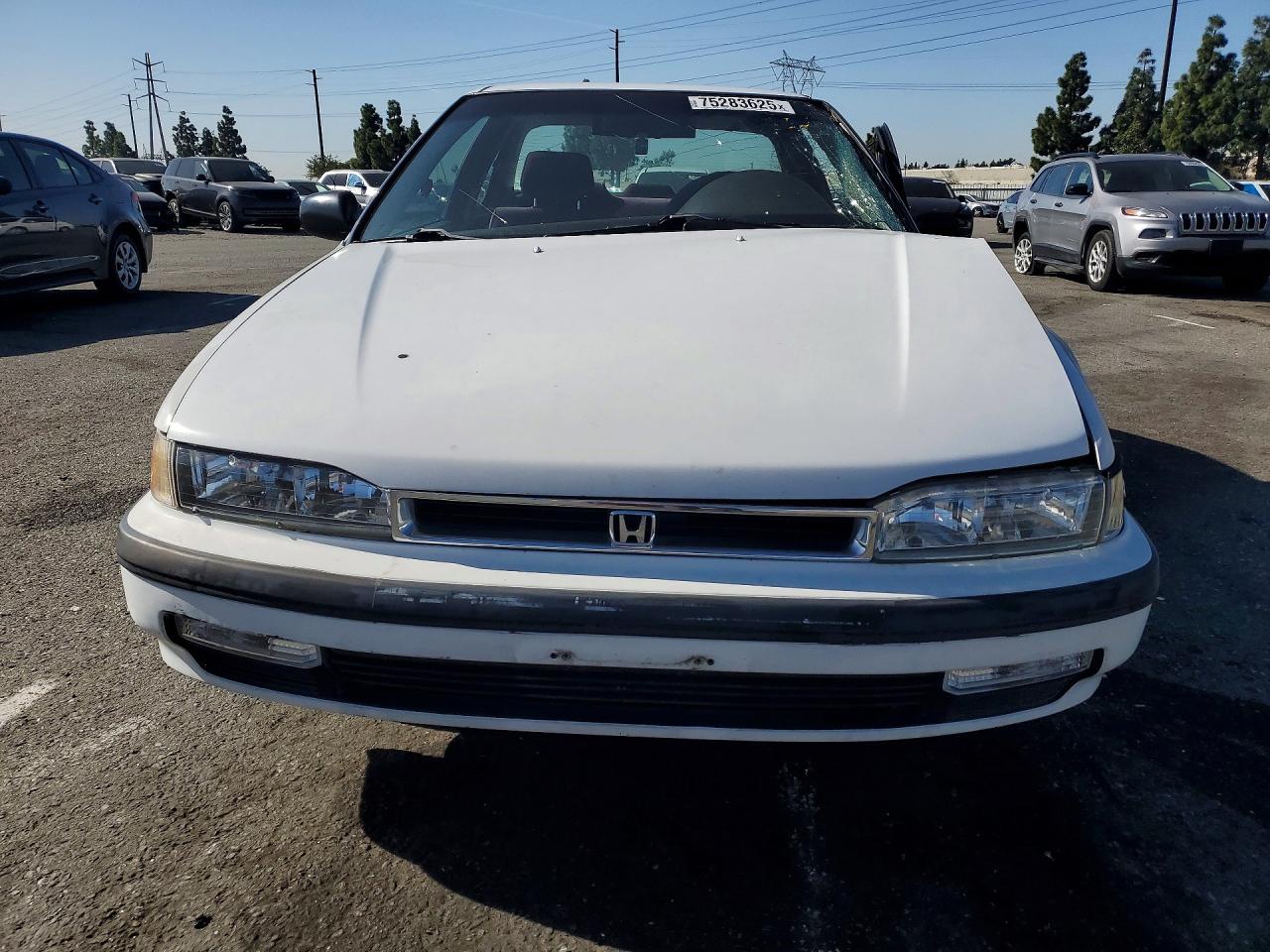 1990 Honda Accord Lx White vin: 1HGCB7253LA017965