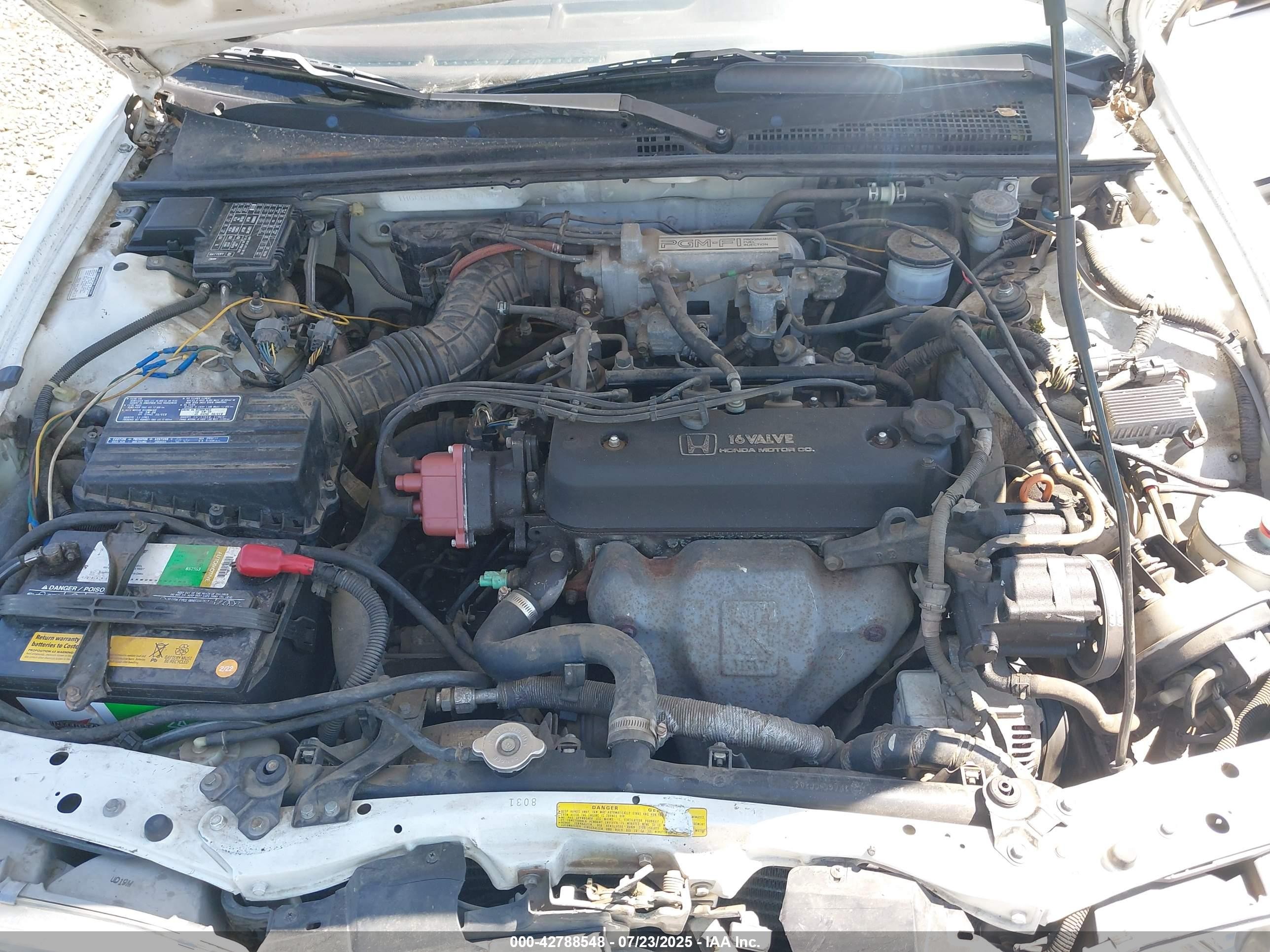 1990 Honda Accord Lx/ex White vin: 1HGCB7551LA168136