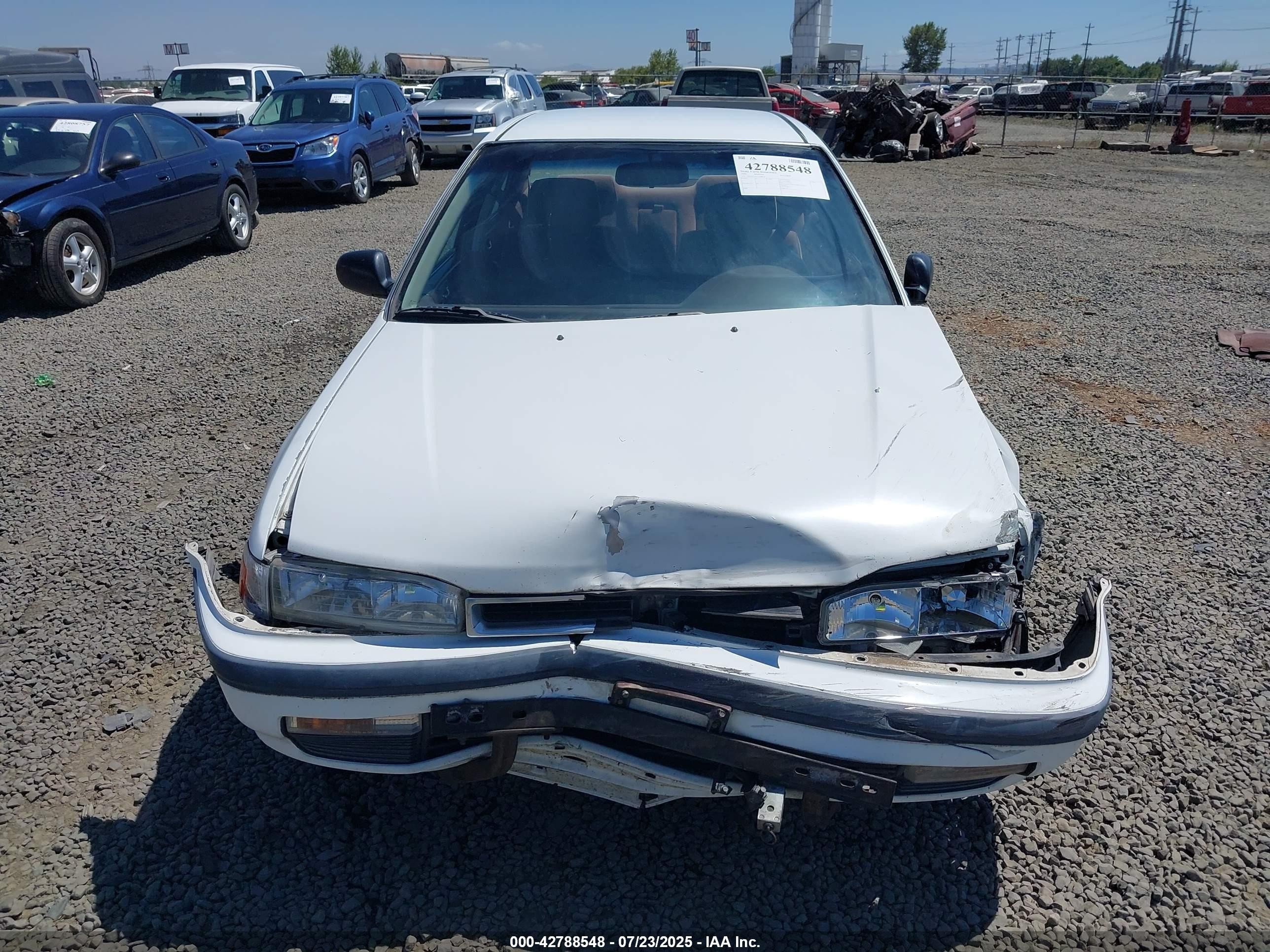1990 Honda Accord Lx/ex White vin: 1HGCB7551LA168136