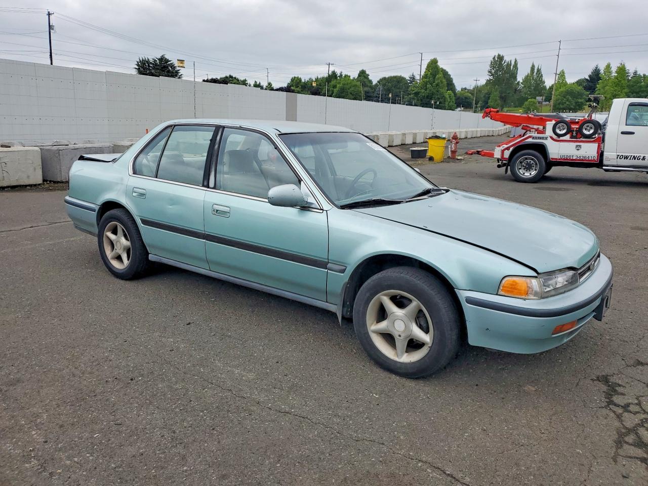 1992 Honda Accord Lx Бирюзовый vin: 1HGCB7555NA121789