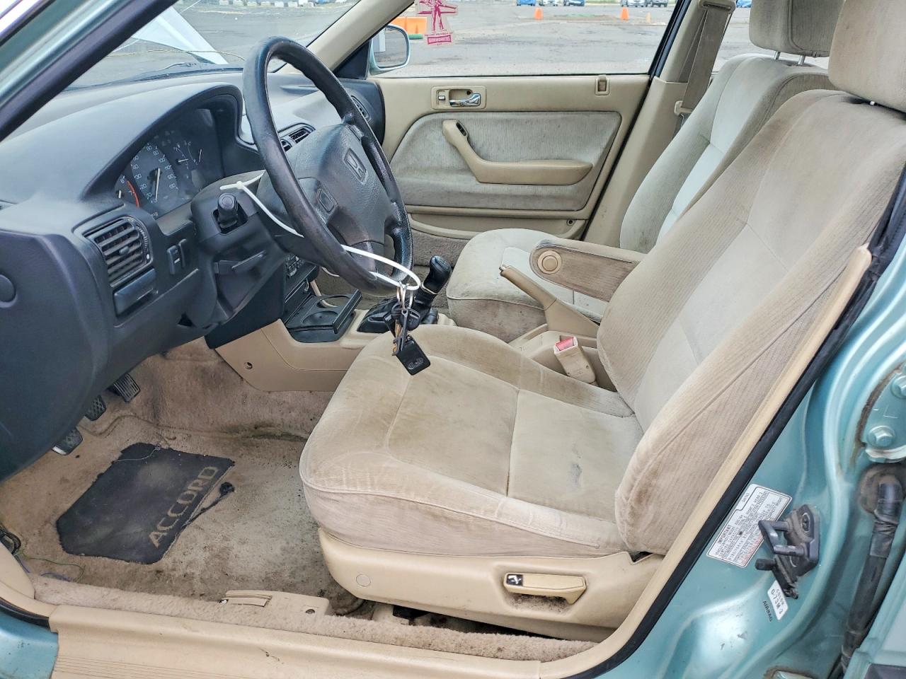 1992 Honda Accord Lx Бирюзовый vin: 1HGCB7555NA121789