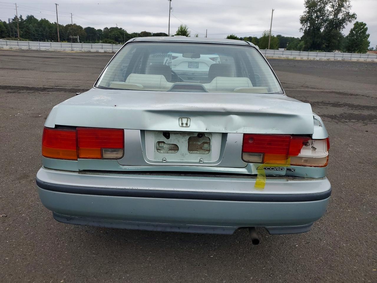 1992 Honda Accord Lx Бирюзовый vin: 1HGCB7555NA121789