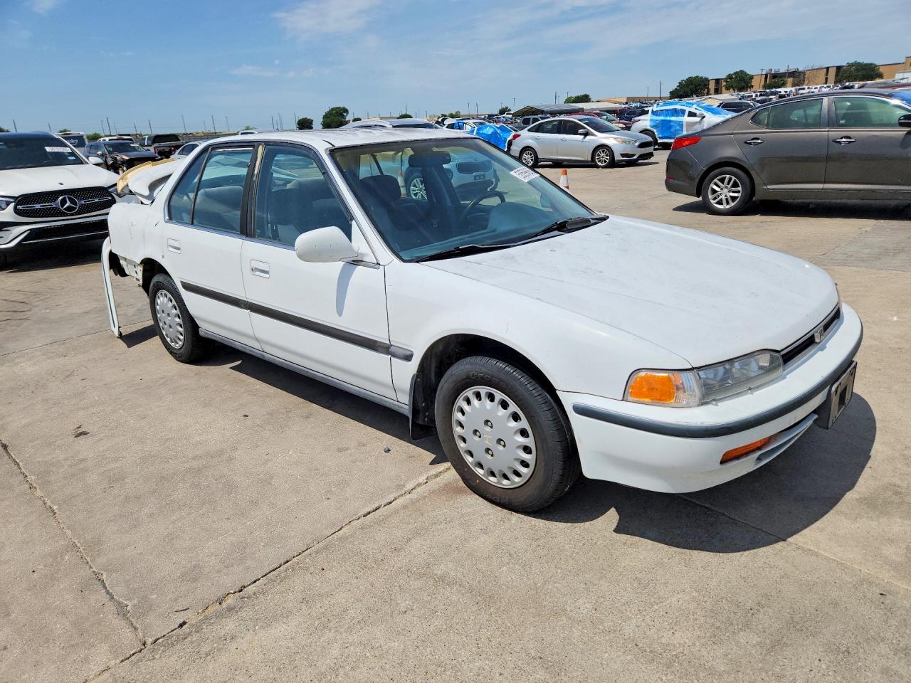 1993 Honda Accord Lx White vin: 1HGCB7555PA005267