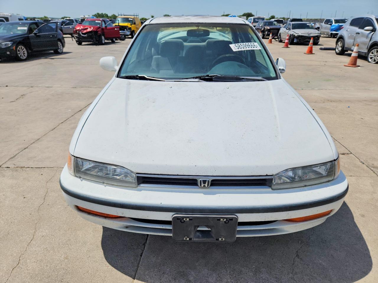 1993 Honda Accord Lx White vin: 1HGCB7555PA005267