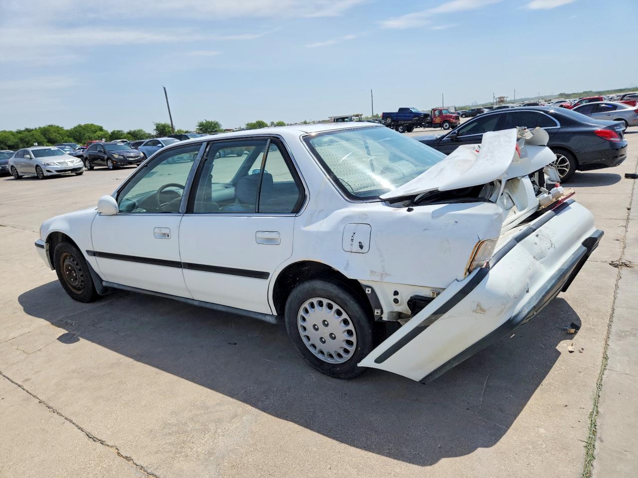 1993 Honda Accord Lx White vin: 1HGCB7555PA005267
