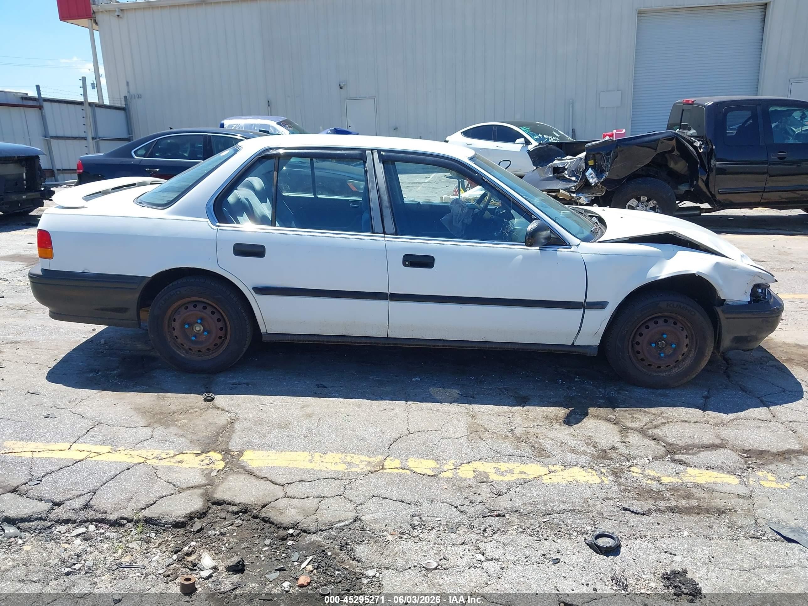 1993 Honda Accord Dx White vin: 1HGCB7641PA162462