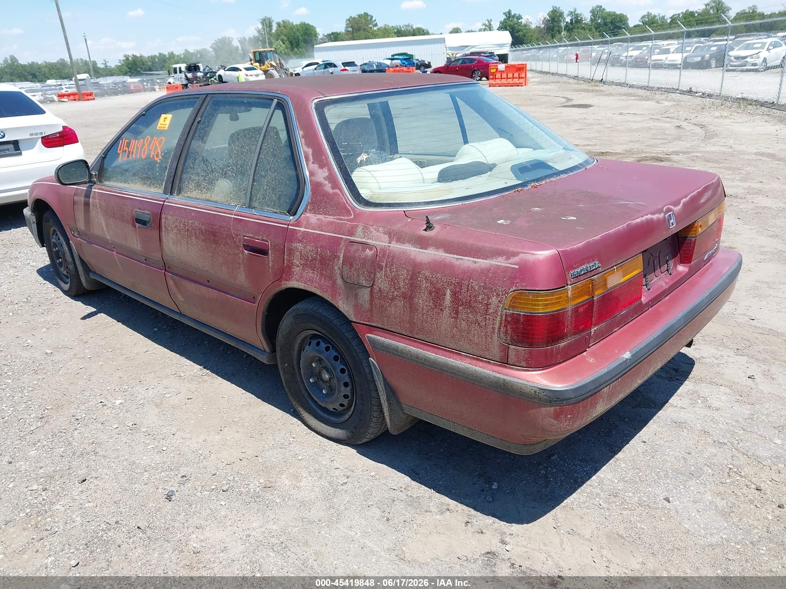 1990 Honda Accord Lx/ex Burgundy vin: 1HGCB7652LA003906