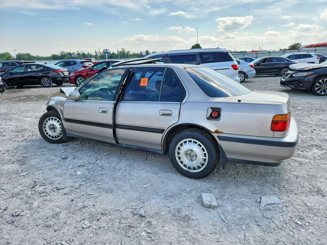 1991 Honda Accord Lx Tan vin: 1HGCB7653MA056423